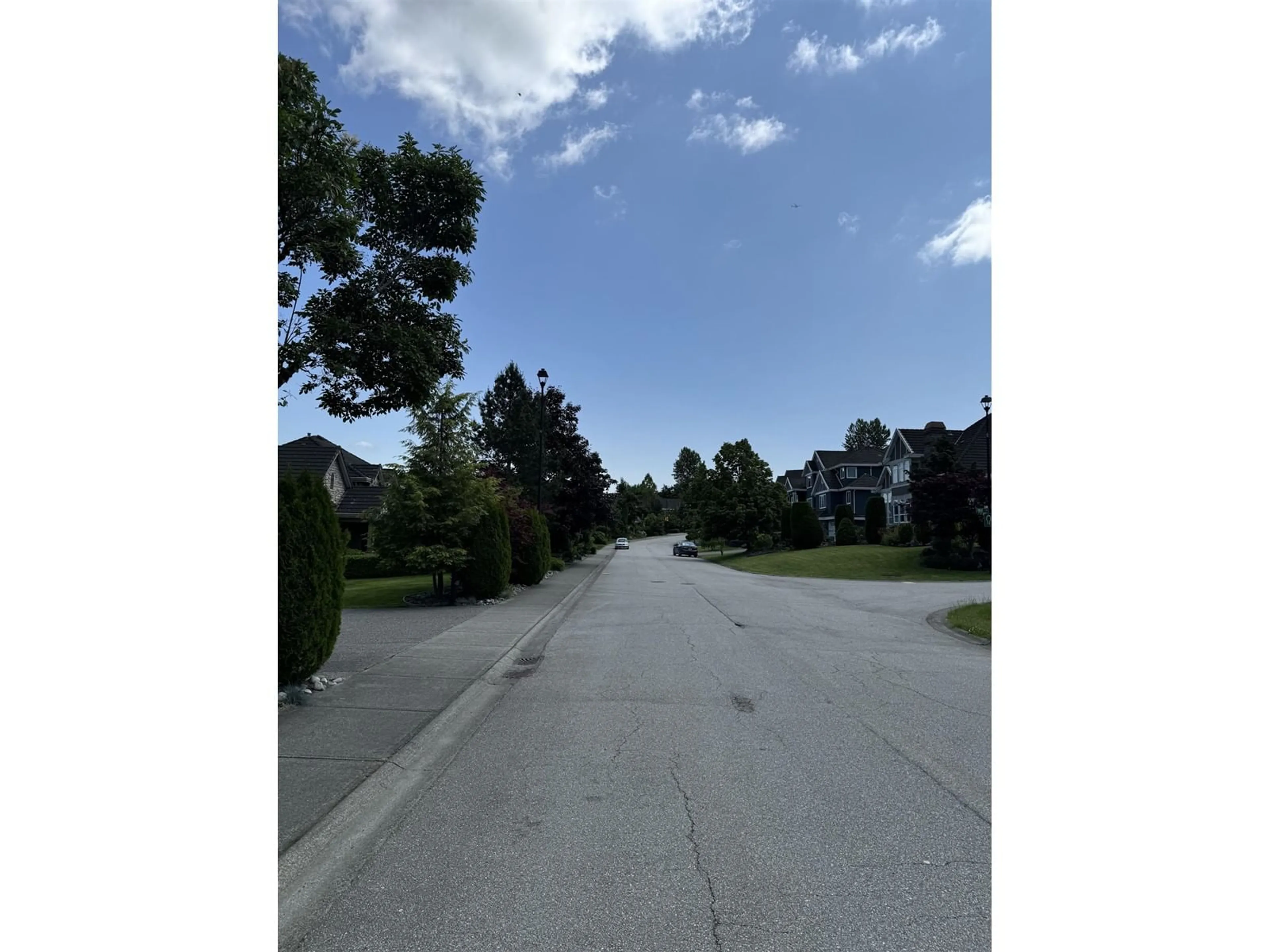 Blurry image for 16495 111, Surrey British Columbia V4N5G7