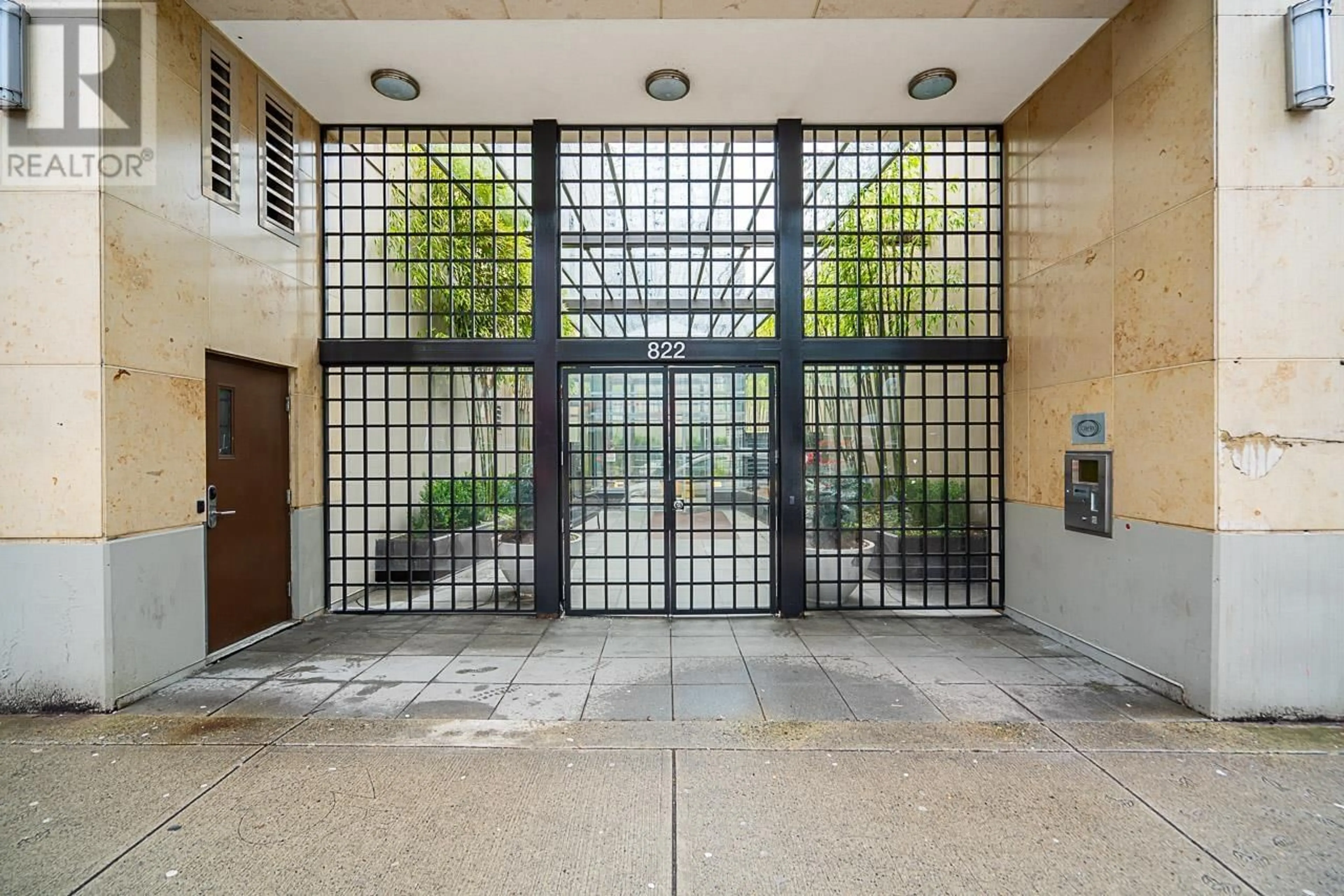 Indoor foyer for 1003 - 822 SEYMOUR STREET, Vancouver British Columbia V6B1L7