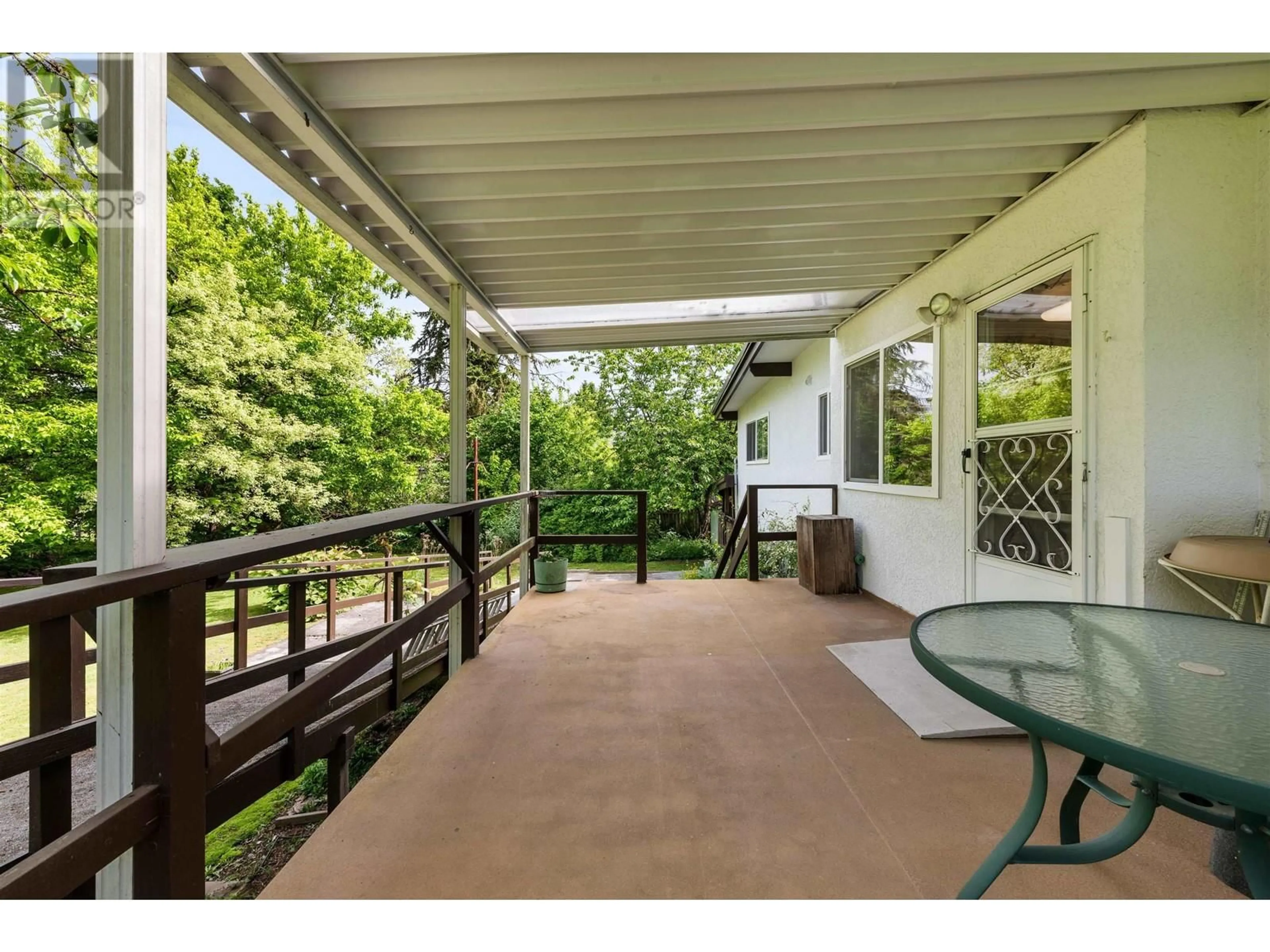 Patio, street for 7482 KRAFT PLACE, Burnaby British Columbia V5A1Z8