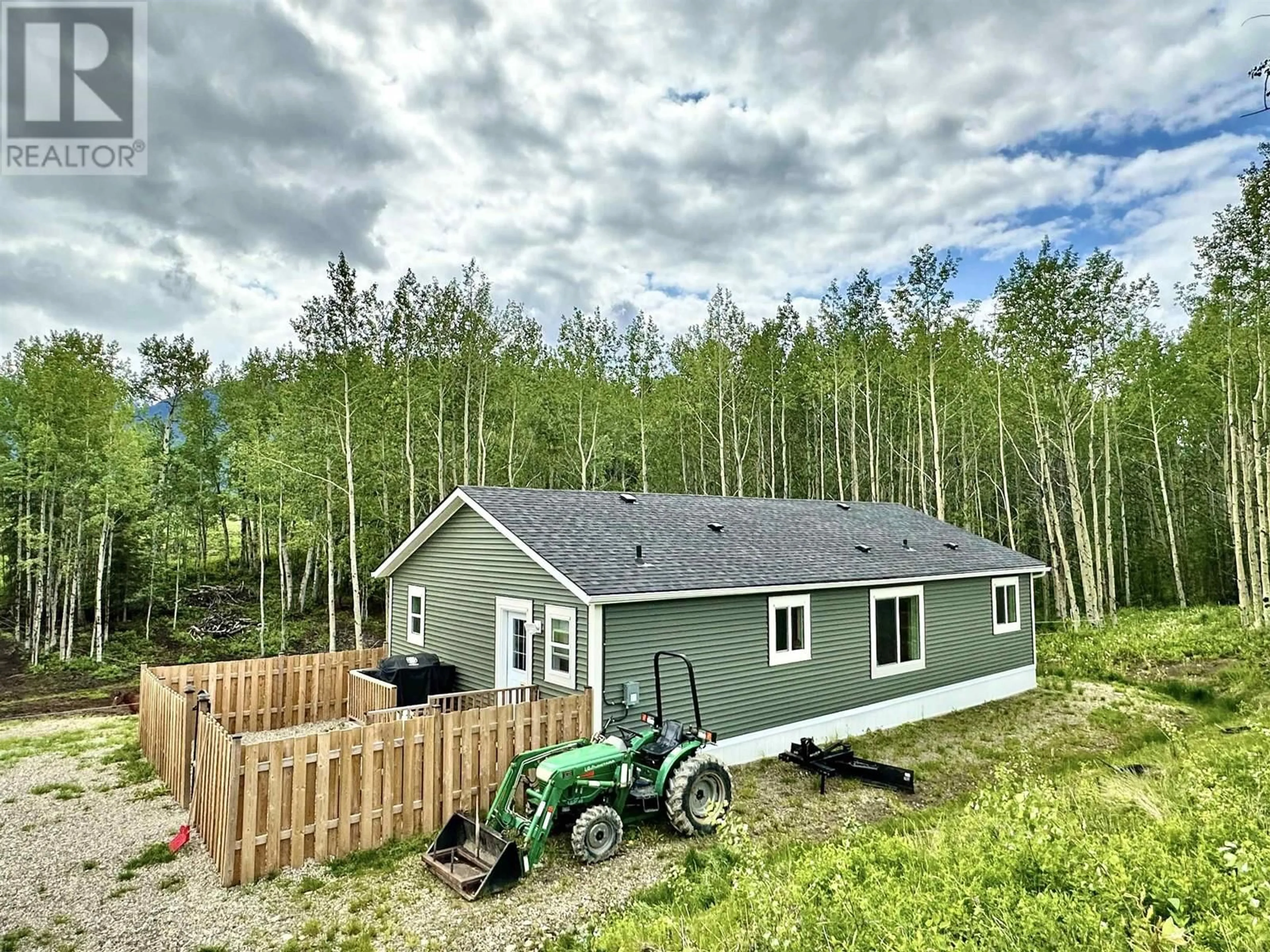 Shed for 455 HORSESHOE LAKE ROAD, McBride British Columbia V0J2E0