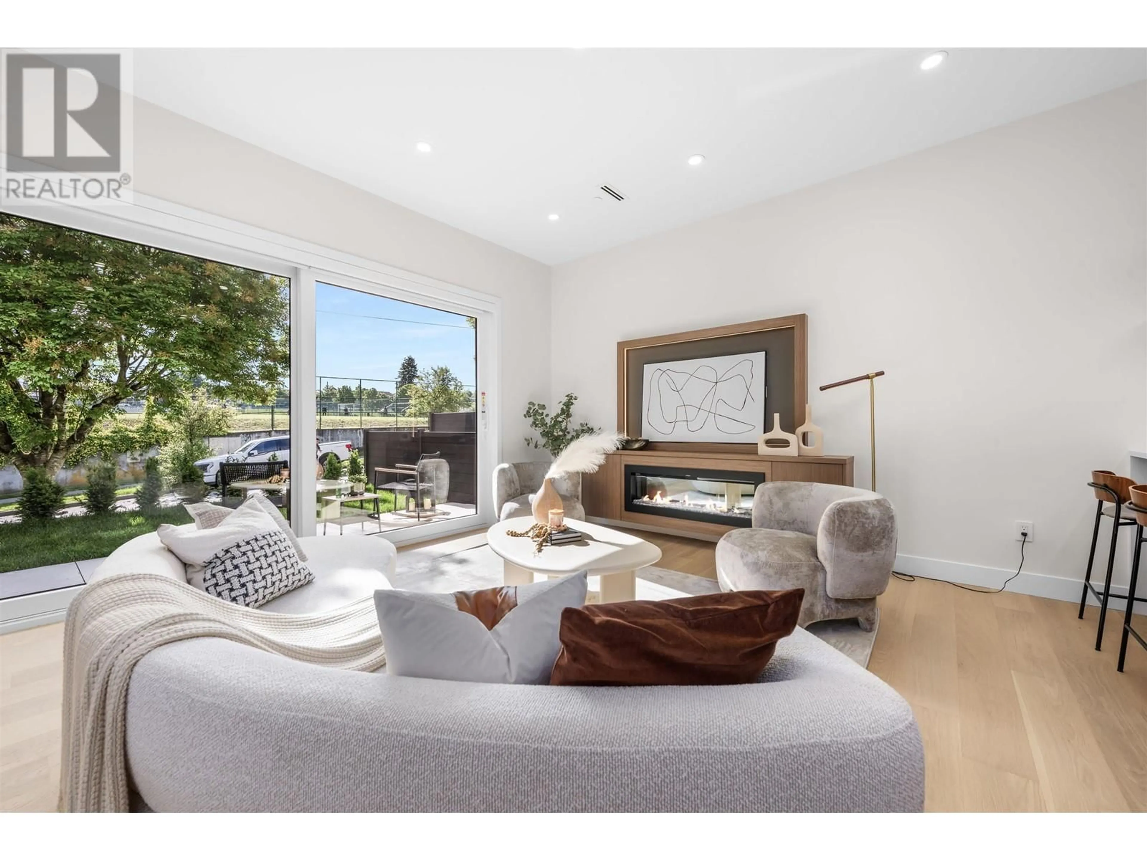 Living room with furniture, unknown for 1 - 4069 LILLOOET STREET, Vancouver British Columbia V5R2G1