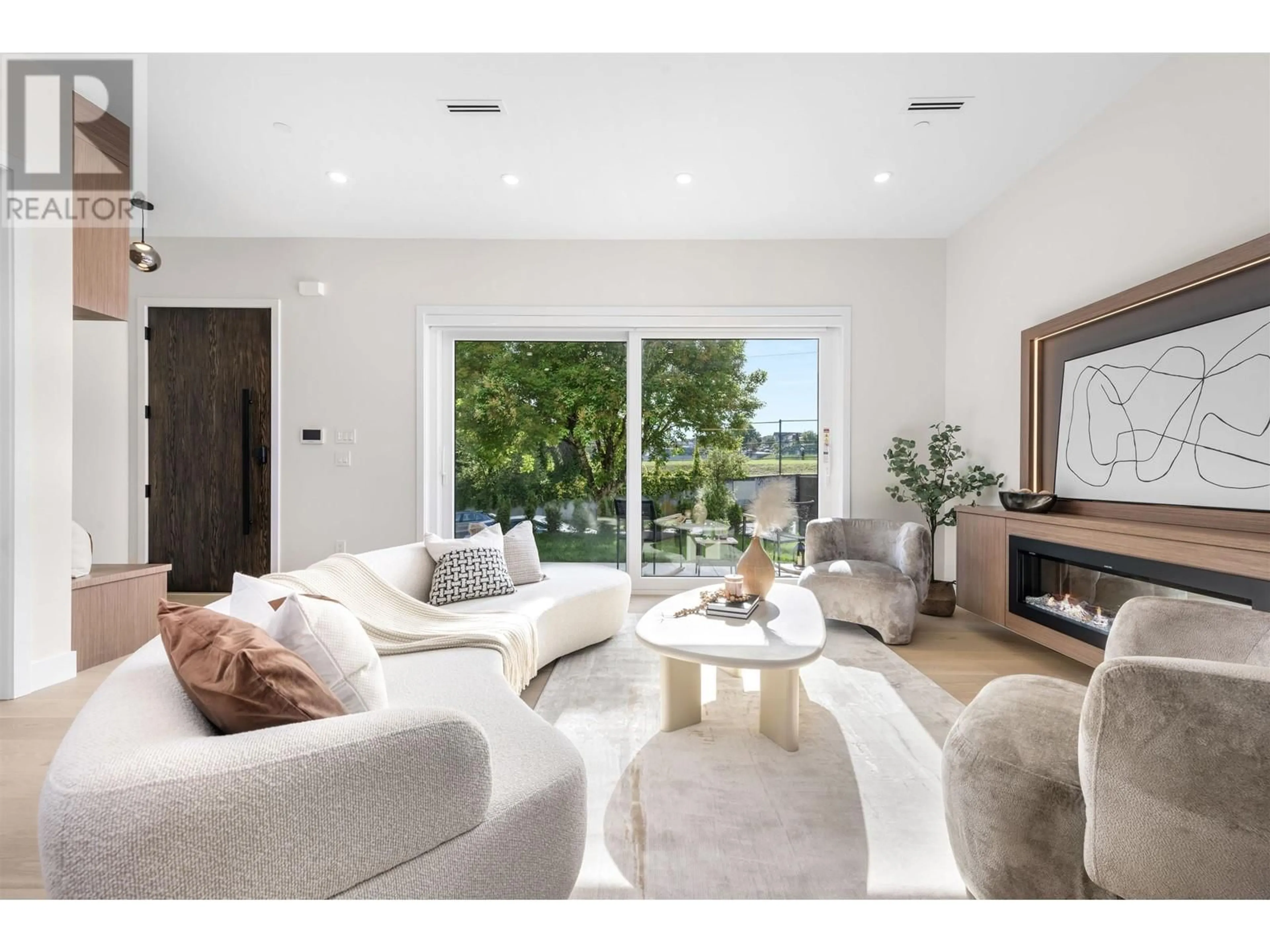 Living room with furniture, unknown for 1 - 4069 LILLOOET STREET, Vancouver British Columbia V5R2G1