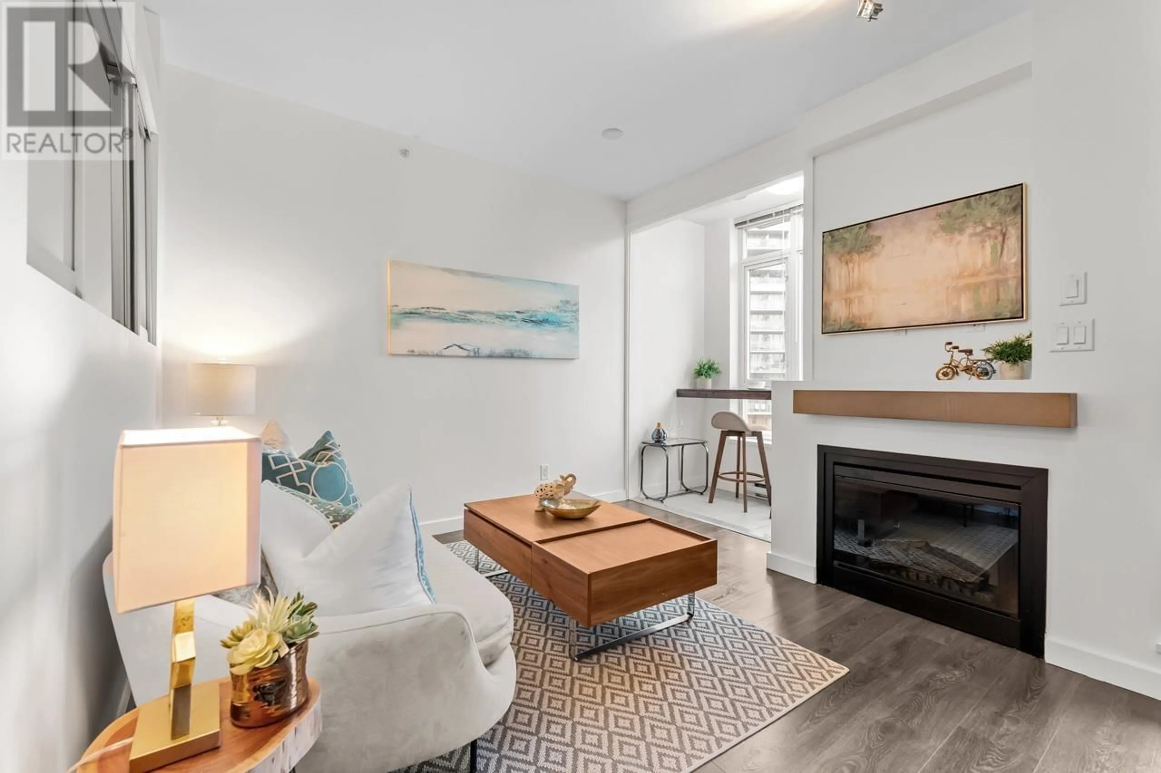 Living room with furniture, unknown for 509 - 2055 YUKON STREET, Vancouver British Columbia V5Y4B7