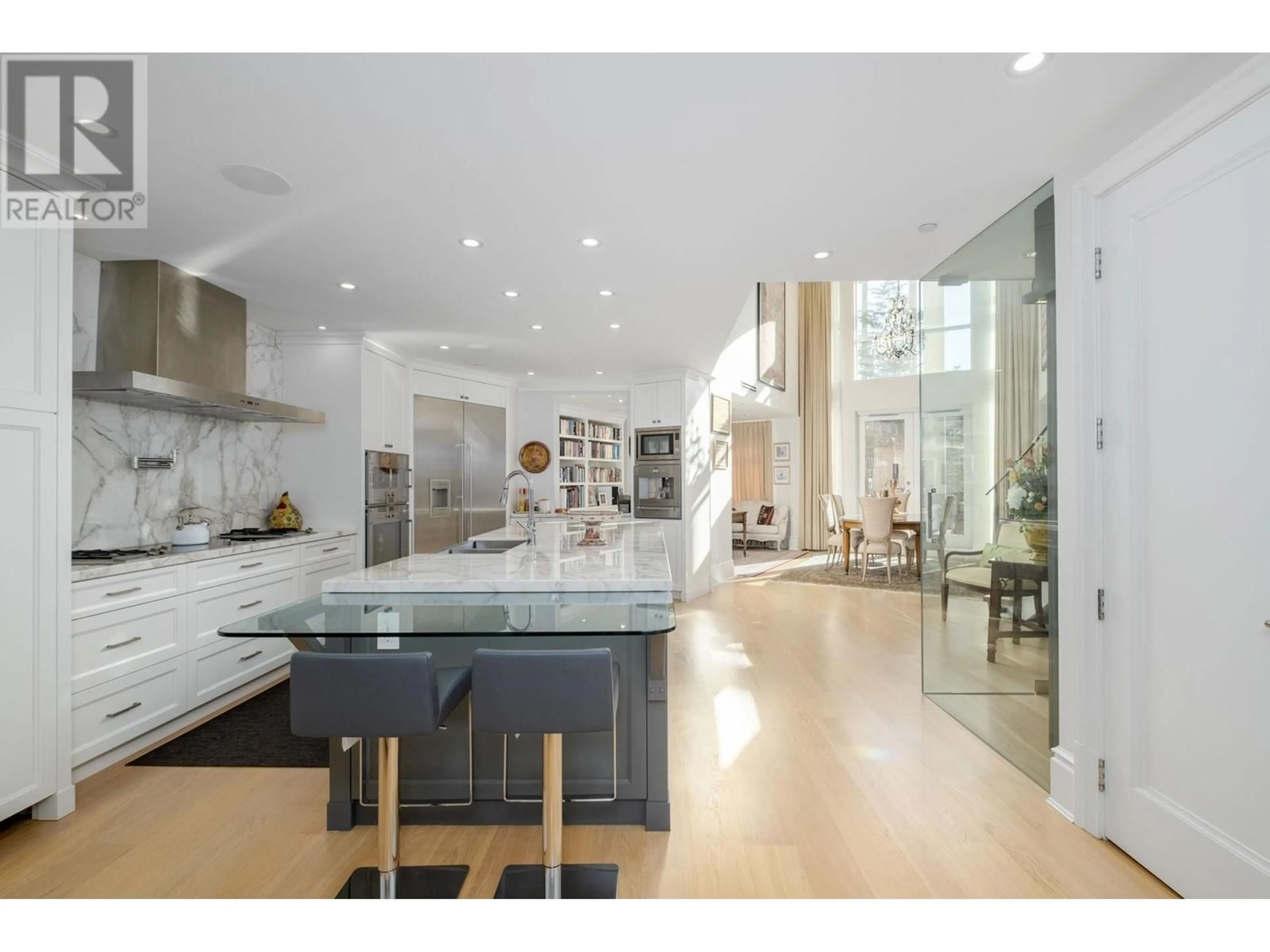 Open concept kitchen, ceramic/tile floor for 1258 RICHARDS STREET, Vancouver British Columbia V6B1S2