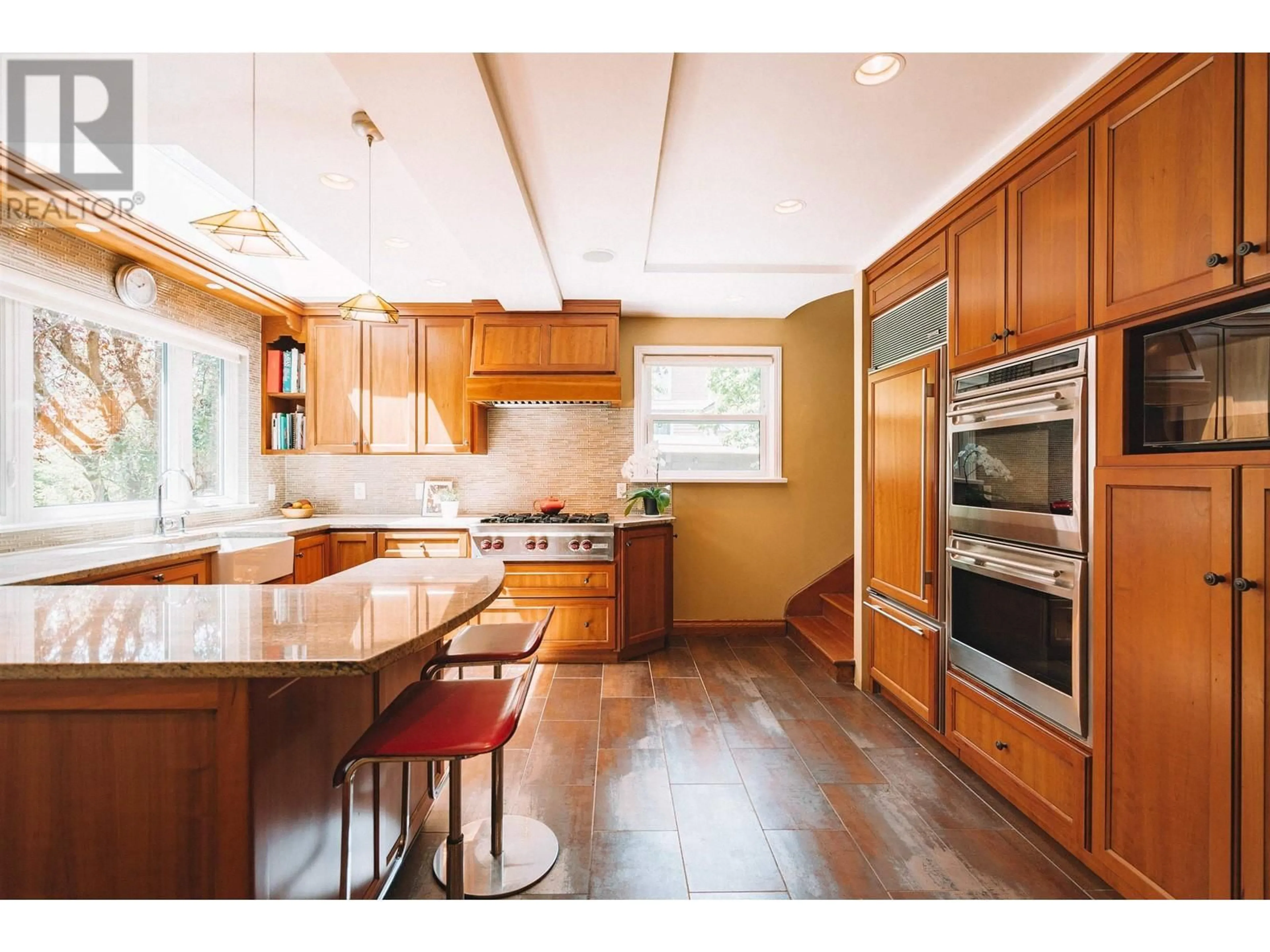 Open concept kitchen, unknown for 428 FIFTH STREET, New Westminster British Columbia V3L2X6