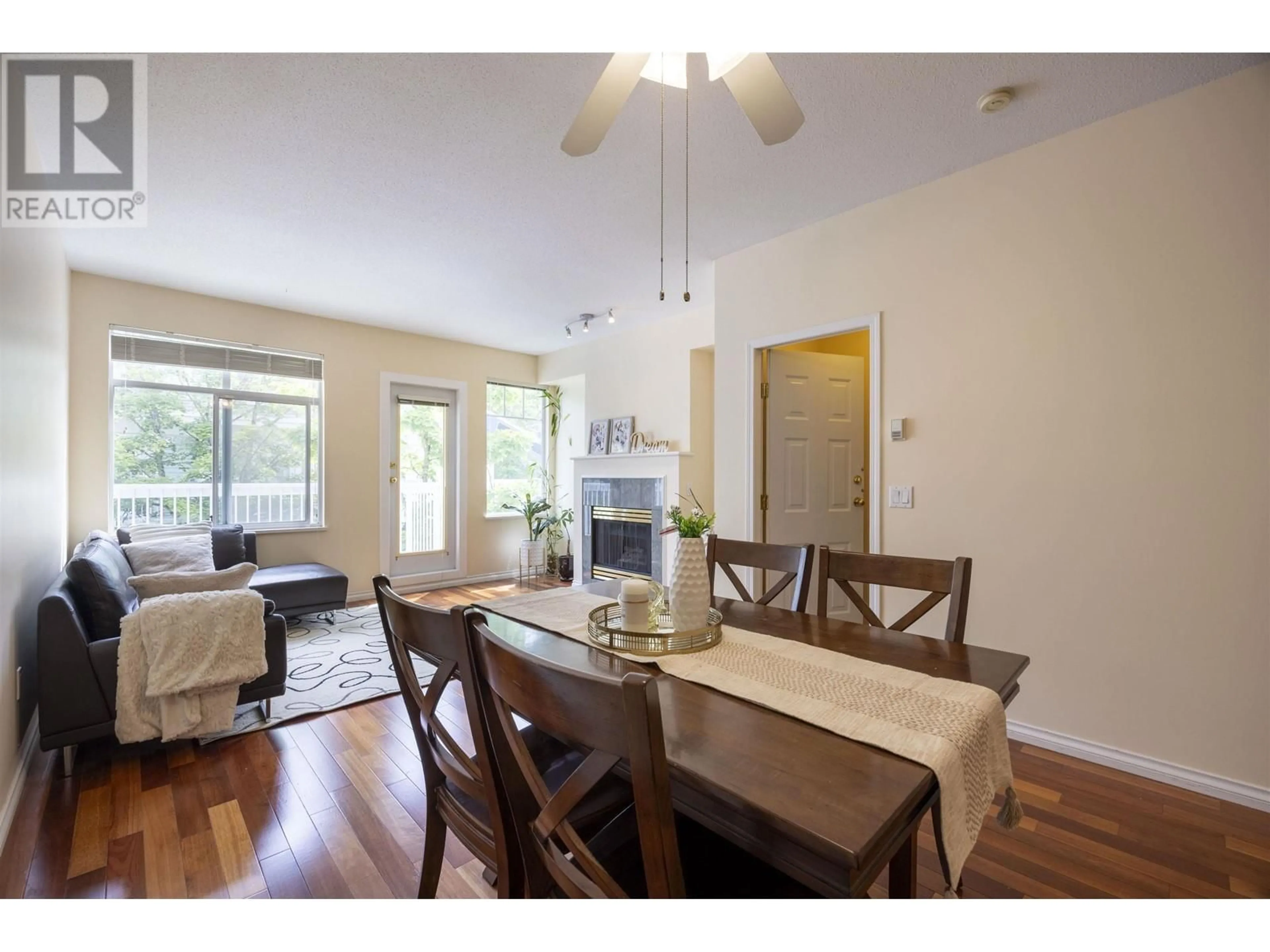 Dining room, wood/laminate floor for 22 - 6333 NO. 1 ROAD, Richmond British Columbia V7C1T4