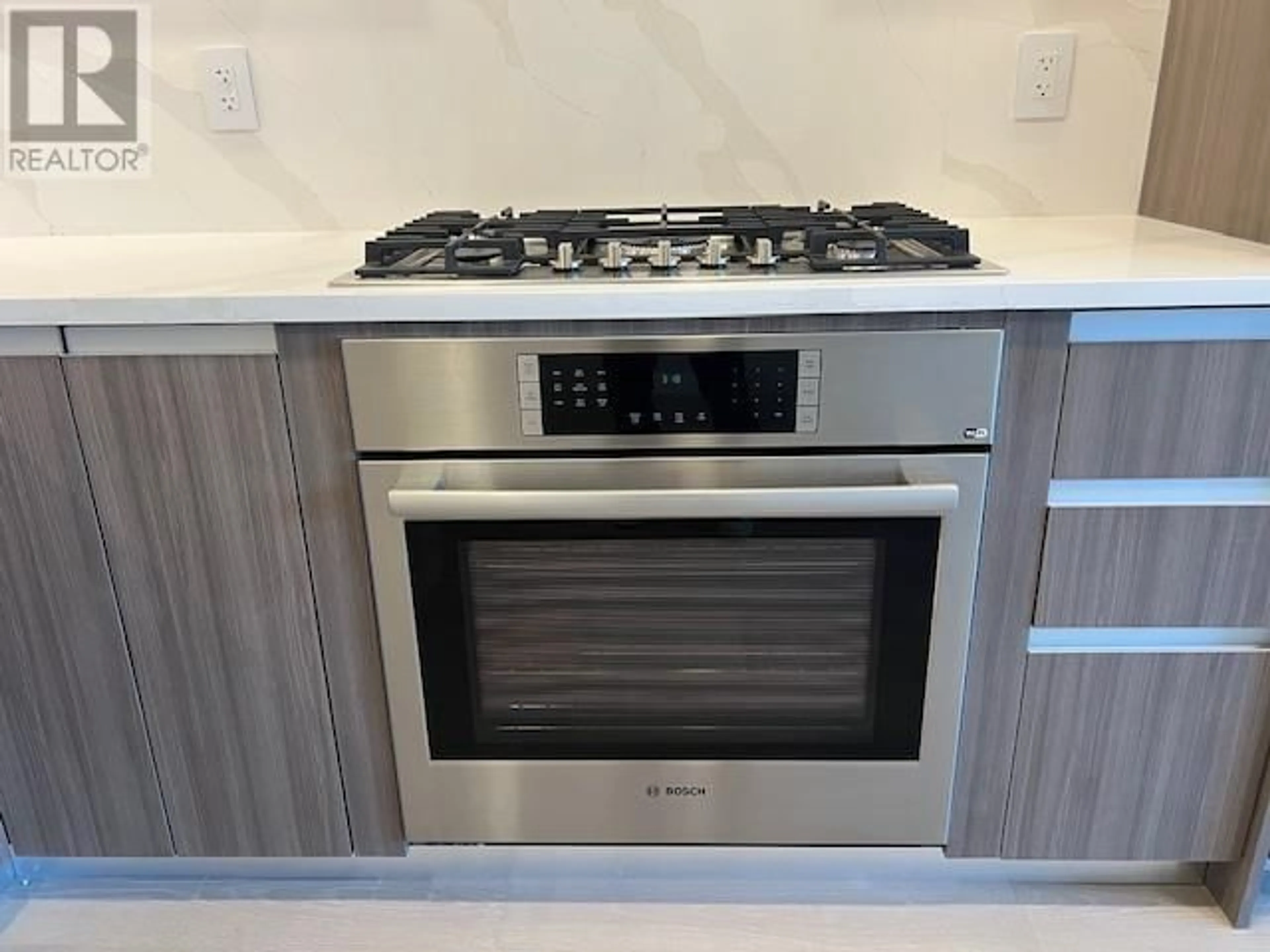 Contemporary kitchen, unknown for 203 - 485 63RD AVENUE, Vancouver British Columbia V6S1S7