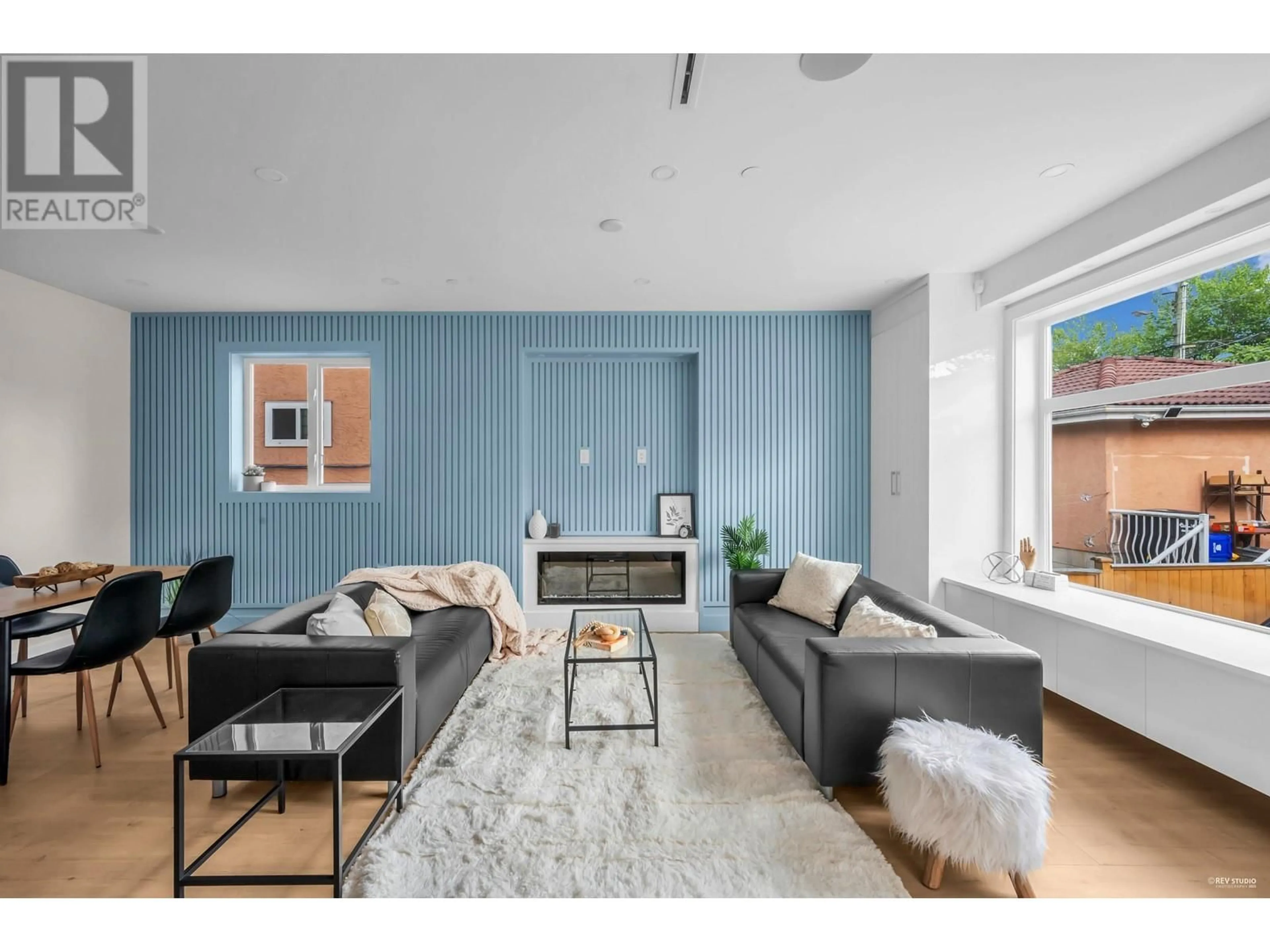 Living room with furniture, unknown for 3 - 2512 22 AVENUE, Vancouver British Columbia V5M2X5