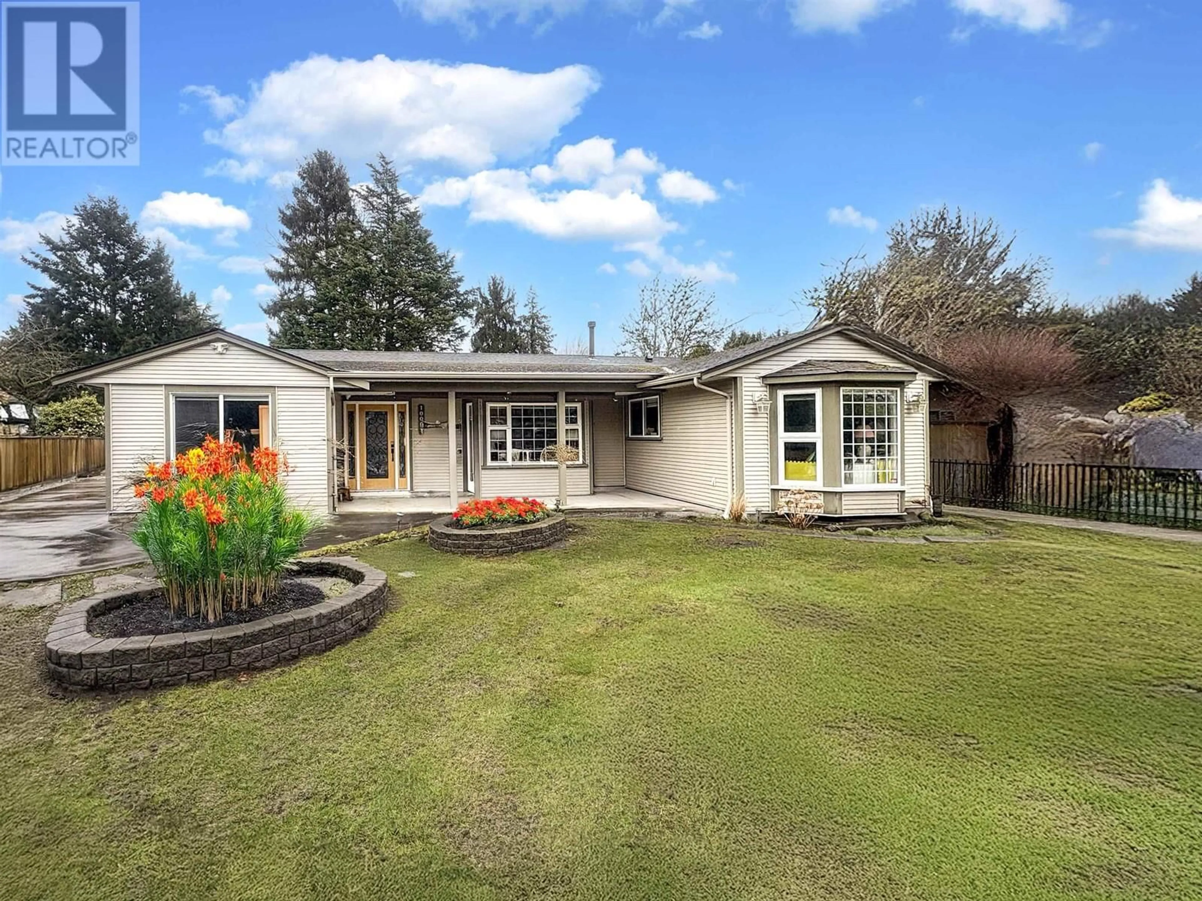 A pic from outside/outdoor area/front of a property/back of a property/a pic from drone, street for 10060 SWINTON CRESCENT, Richmond British Columbia V7A3T1