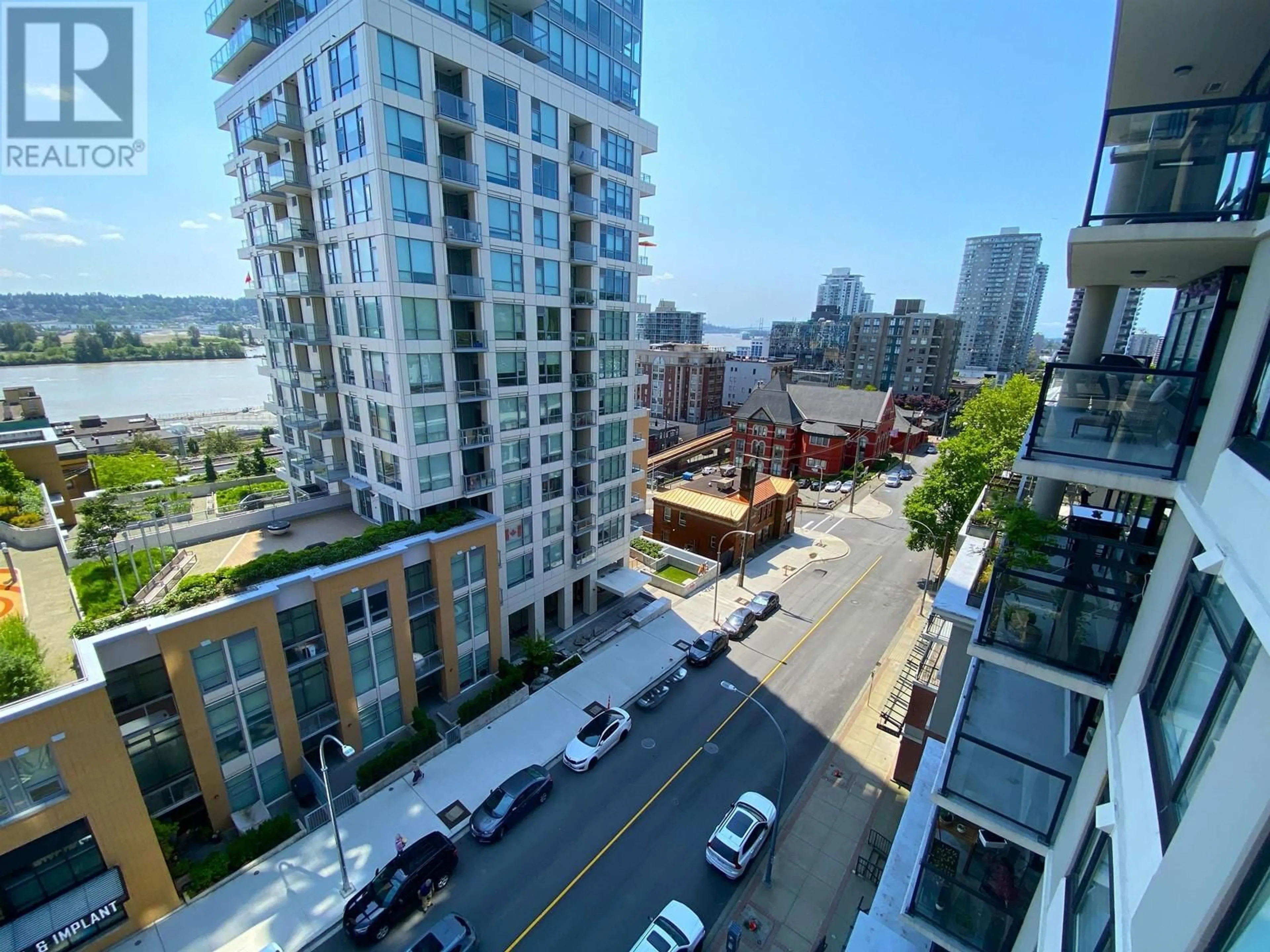 A pic from outside/outdoor area/front of a property/back of a property/a pic from drone, city buildings view from balcony for 705 - 610 VICTORIA STREET, New Westminster British Columbia V3M0A5