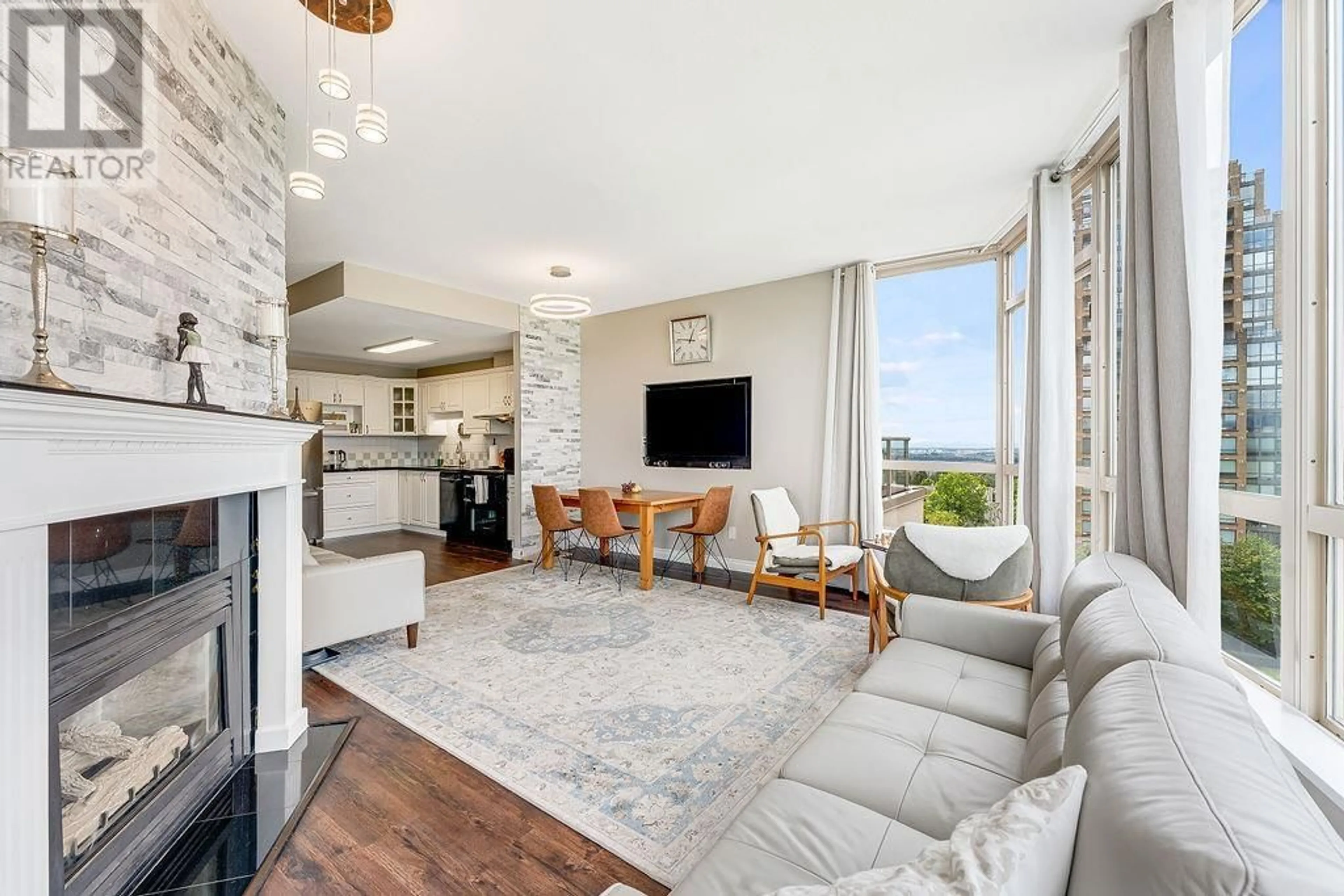 Living room with furniture, unknown for 902 - 6838 STATION HILL DRIVE, Burnaby British Columbia V3N5A4