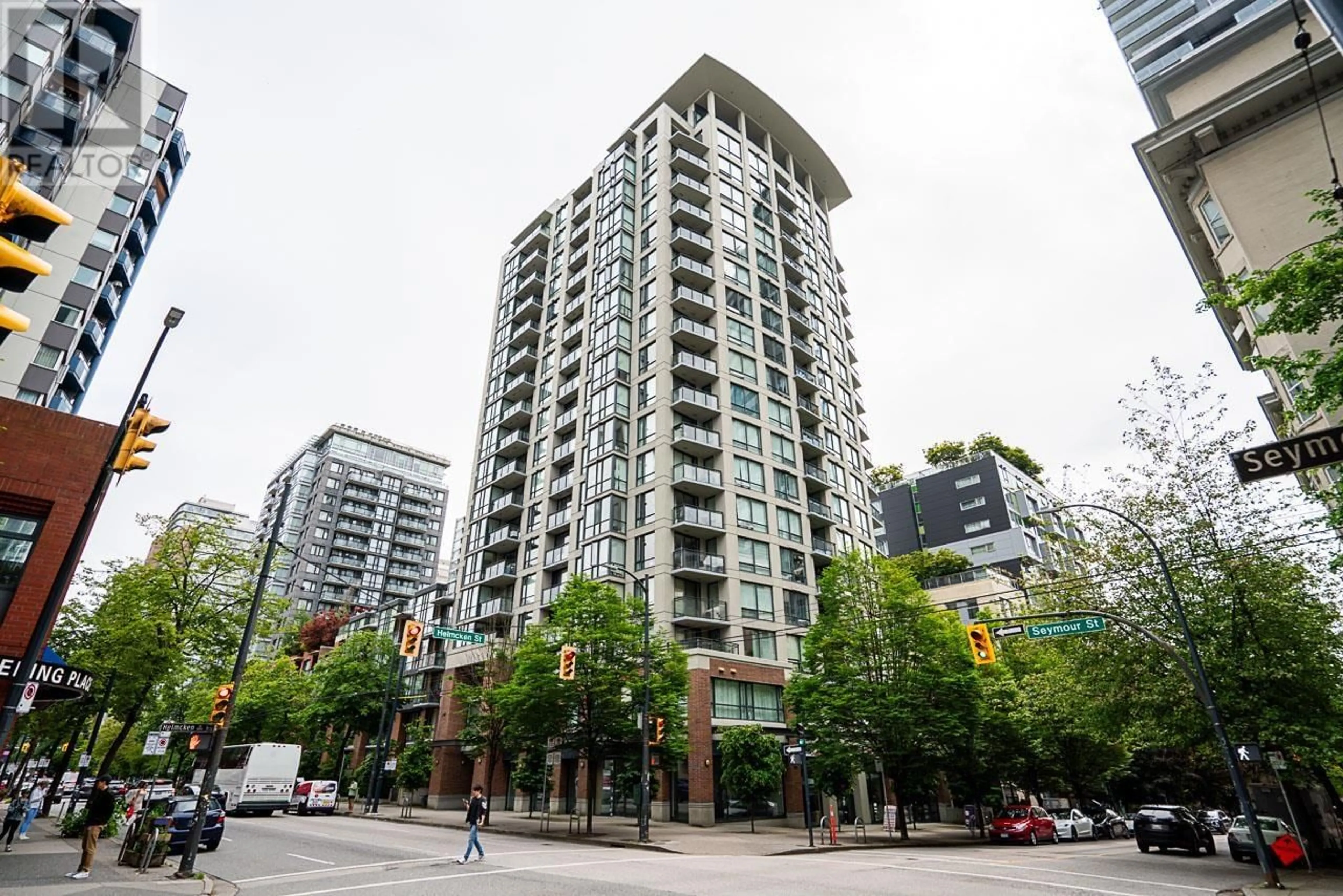Patio, city buildings view from balcony for PH3 - 1082 SEYMOUR STREET, Vancouver British Columbia V6B1X9