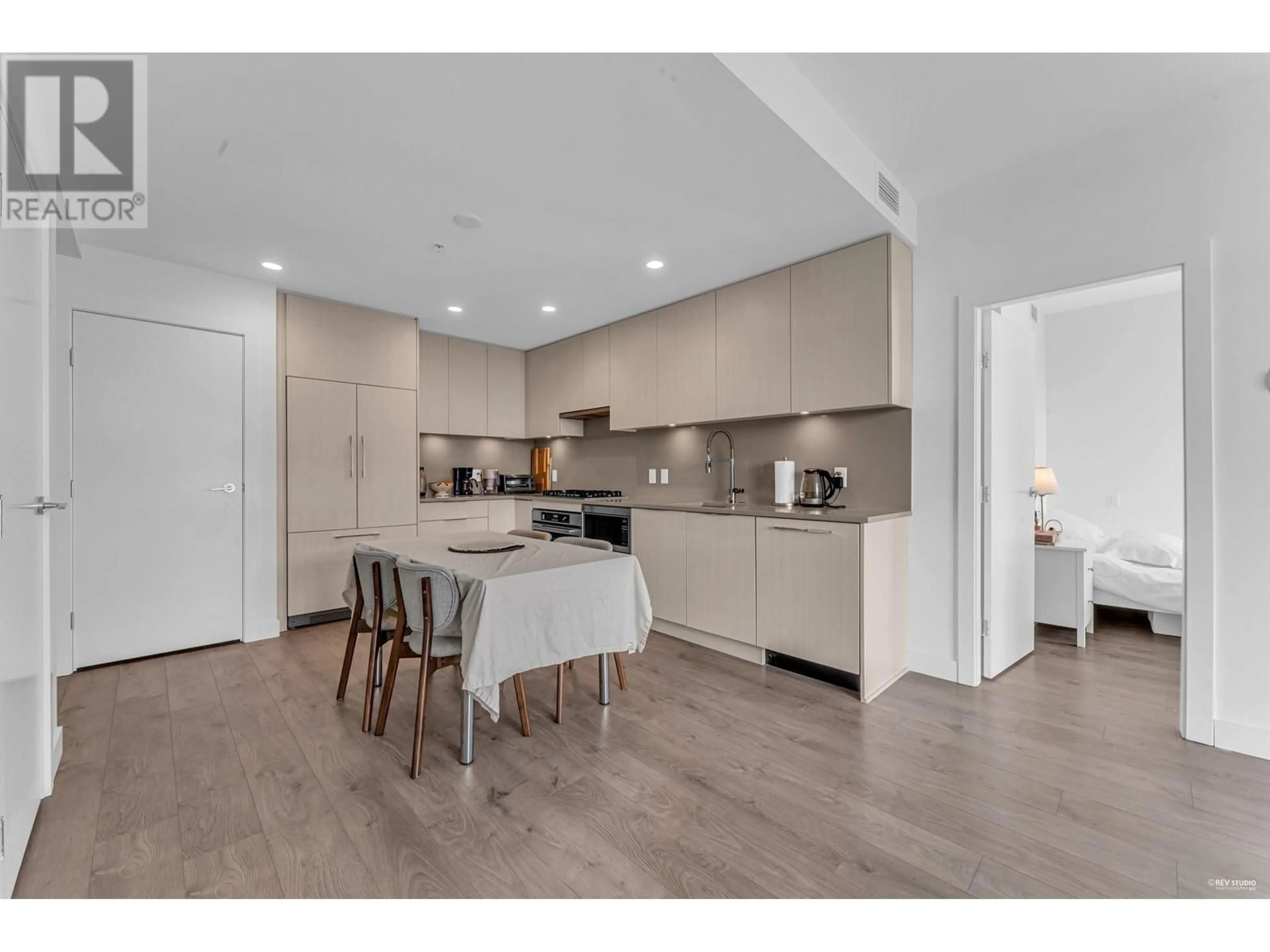 Open concept kitchen, unknown for 1704 - 4465 JUNEAU STREET, Burnaby British Columbia V5C0L8