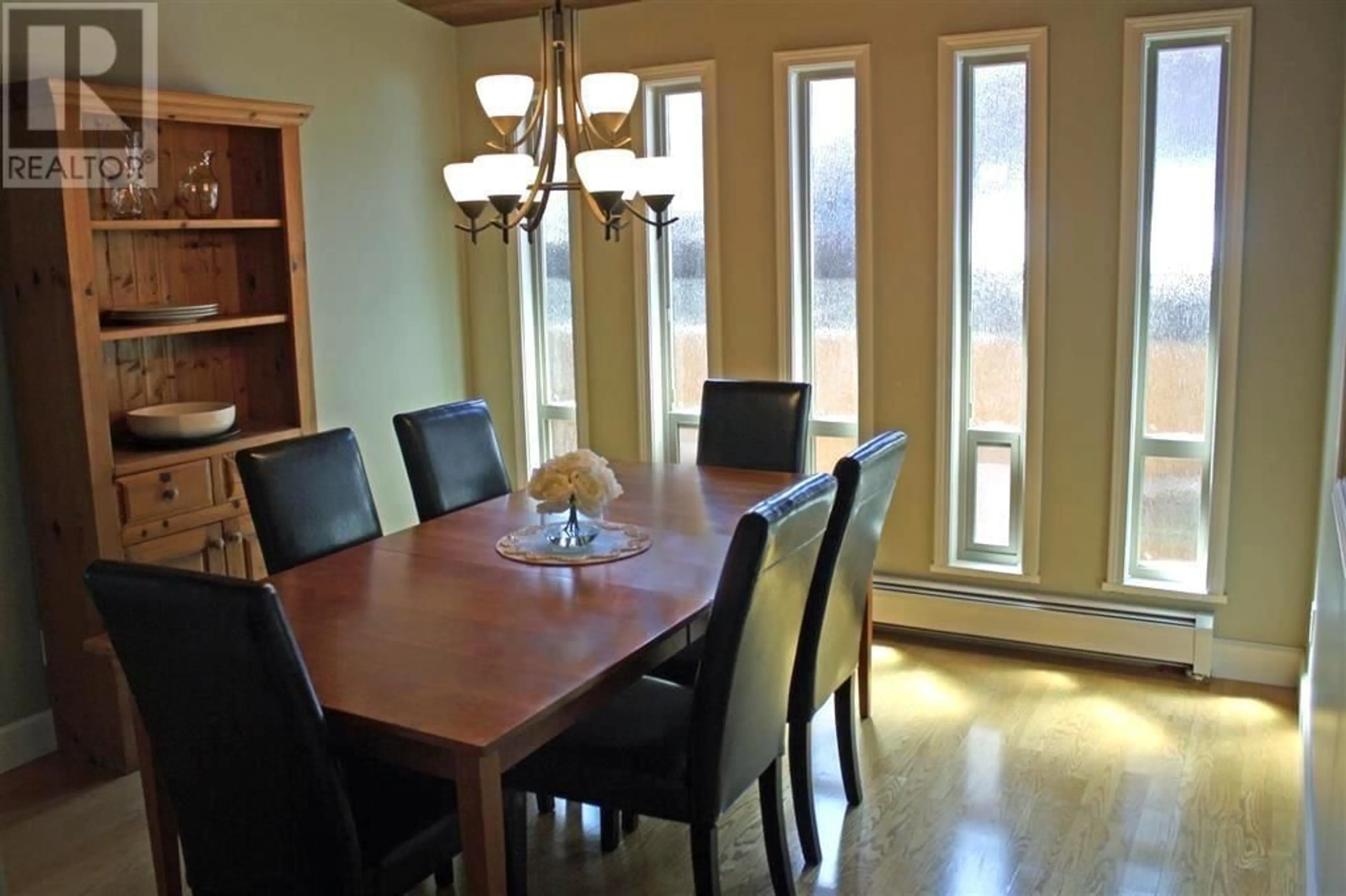 Dining room, wood/laminate floor for 4431 COLCHESTER DRIVE, Richmond British Columbia V7C4R3