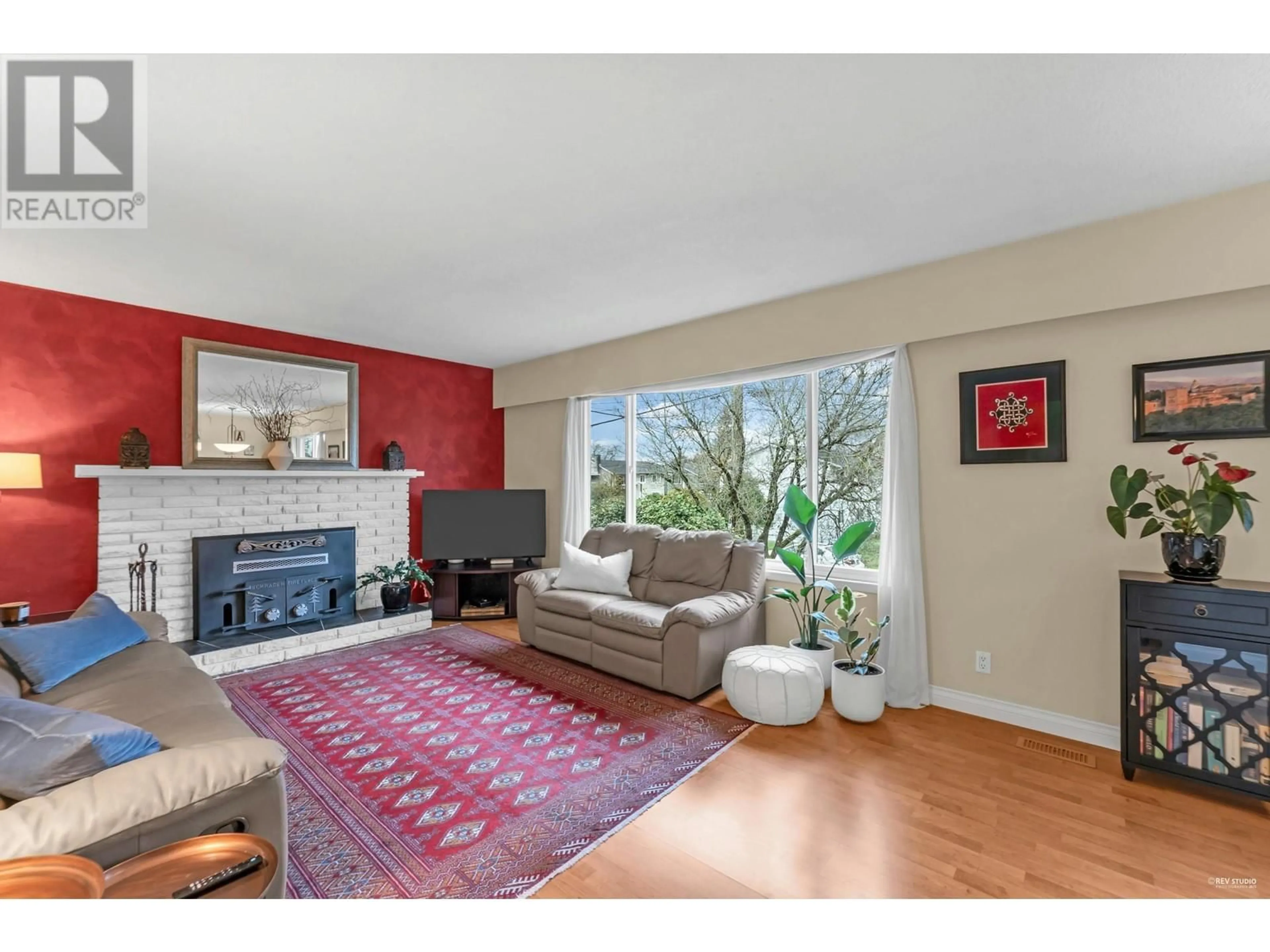 Living room with furniture, unknown for 4824 42B AVENUE, Delta British Columbia V4K1A4