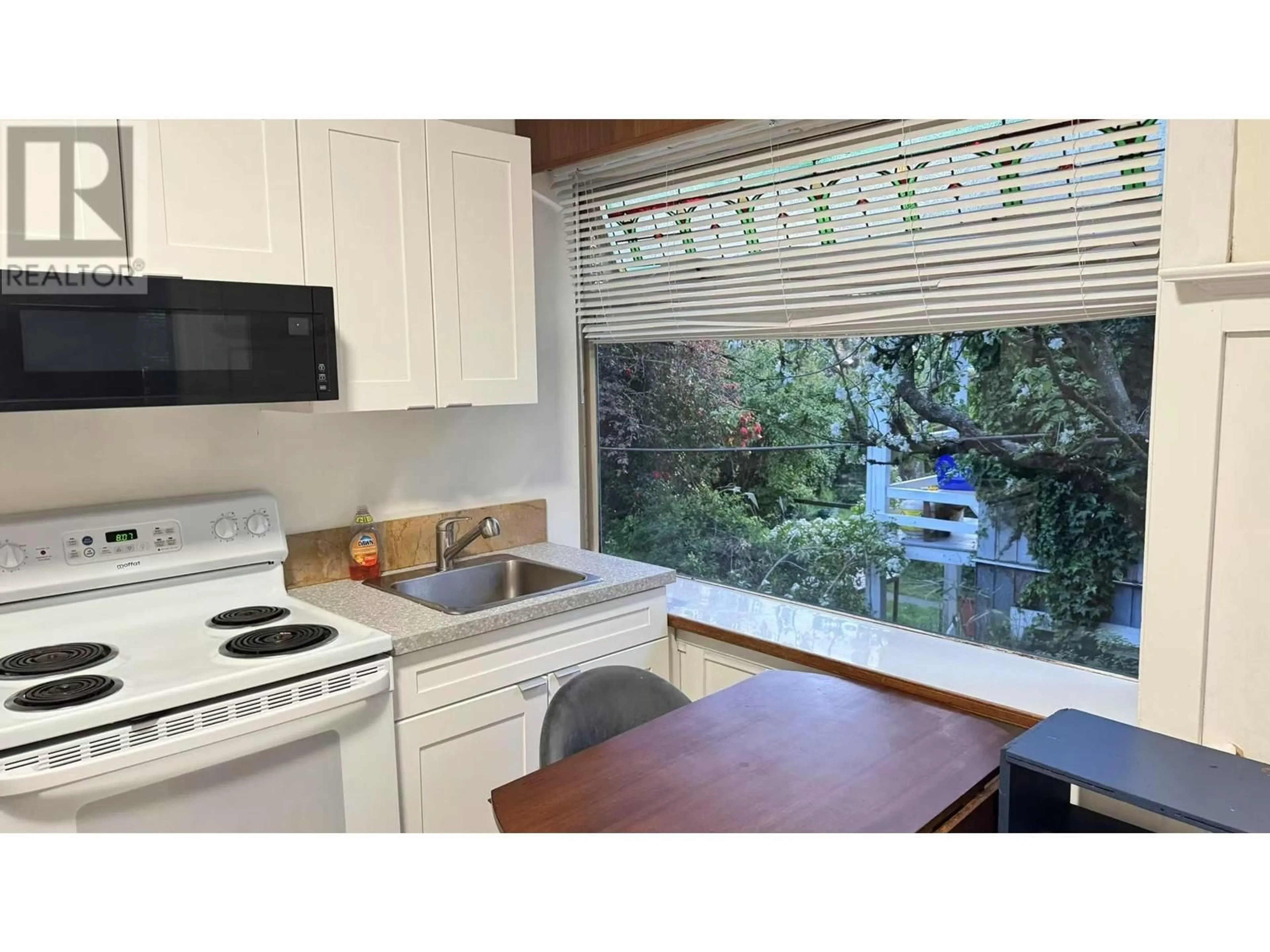 Unknown for 2908 W 8TH AVENUE, Vancouver British Columbia V6K2B9