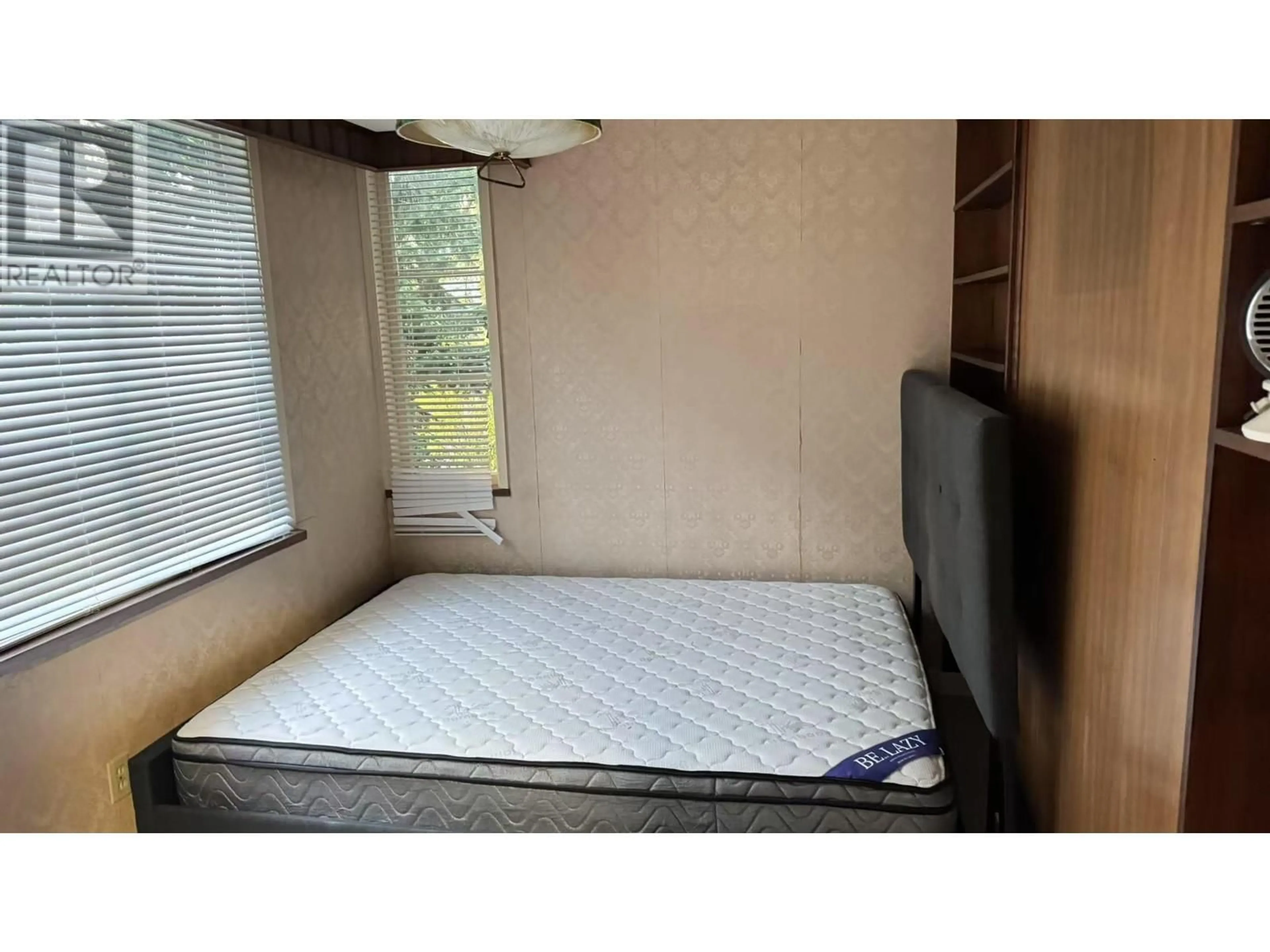 A pic of a room for 2908 W 8TH AVENUE, Vancouver British Columbia V6K2B9