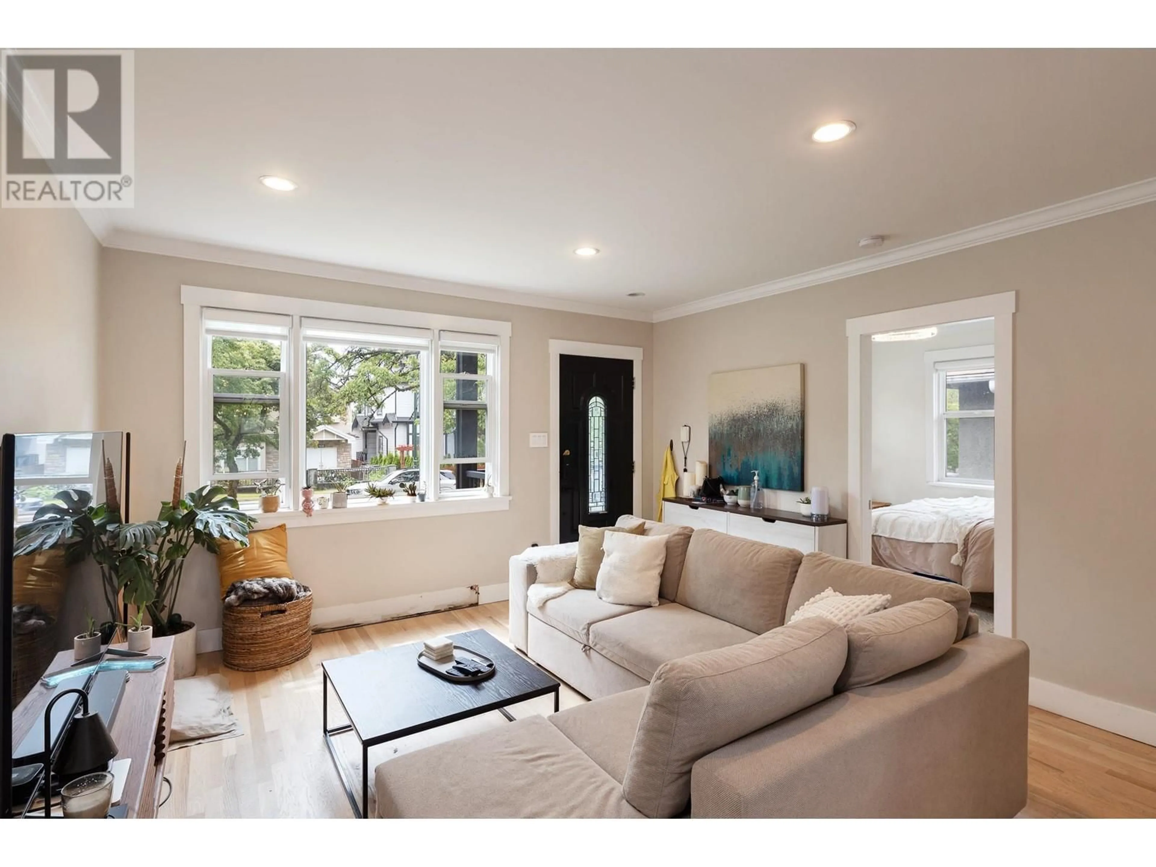 Living room with furniture, unknown for 1617 36TH AVENUE, Vancouver British Columbia V5P1C3