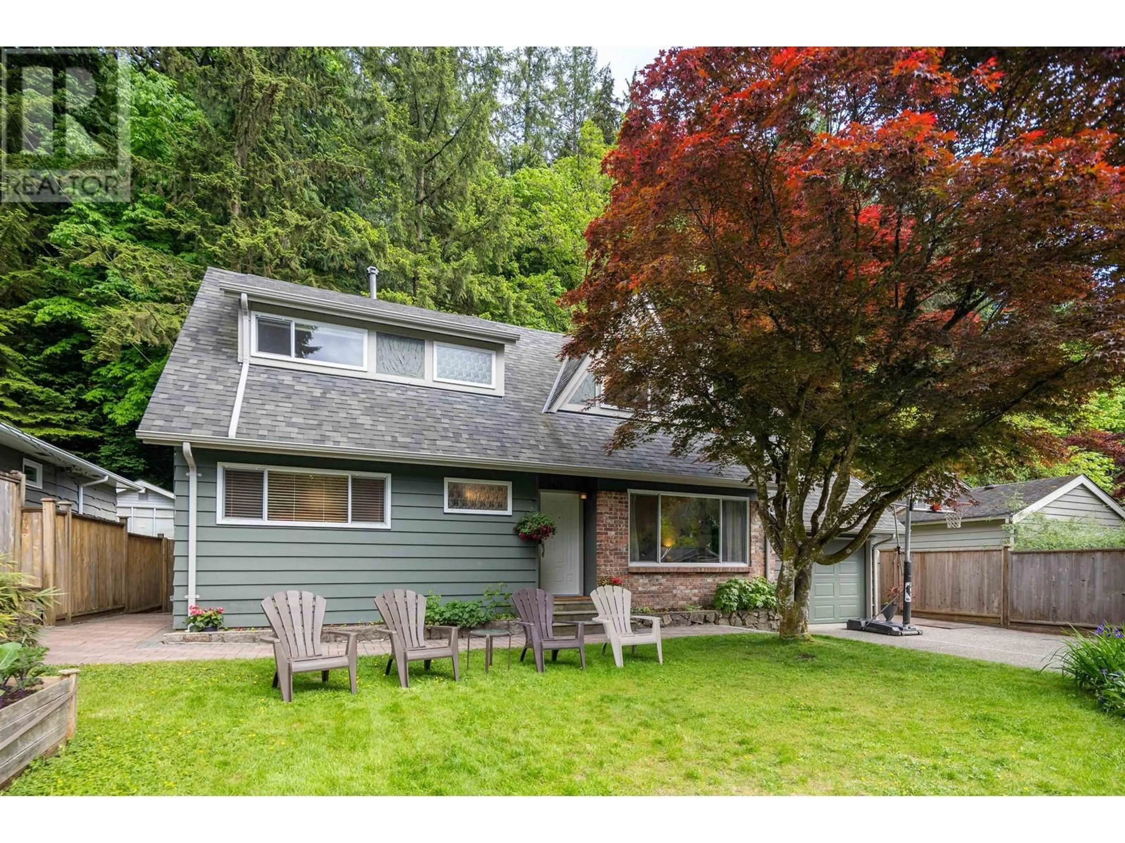 Home with vinyl exterior material, street for 2230 CHAPMAN WAY, North Vancouver British Columbia V7H1W1