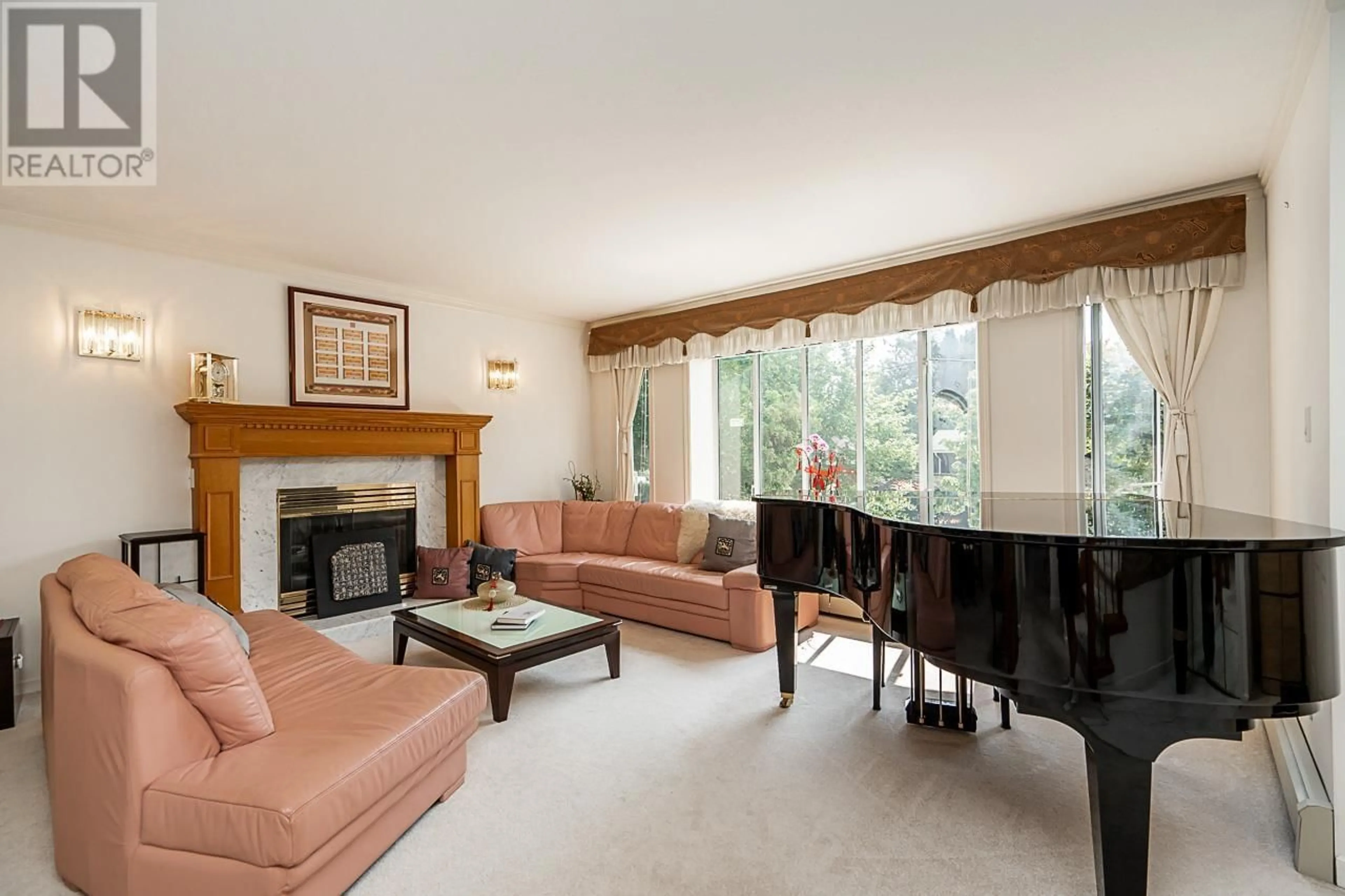 Living room with furniture, unknown for 2133 49TH AVENUE, Vancouver British Columbia V6M2T5