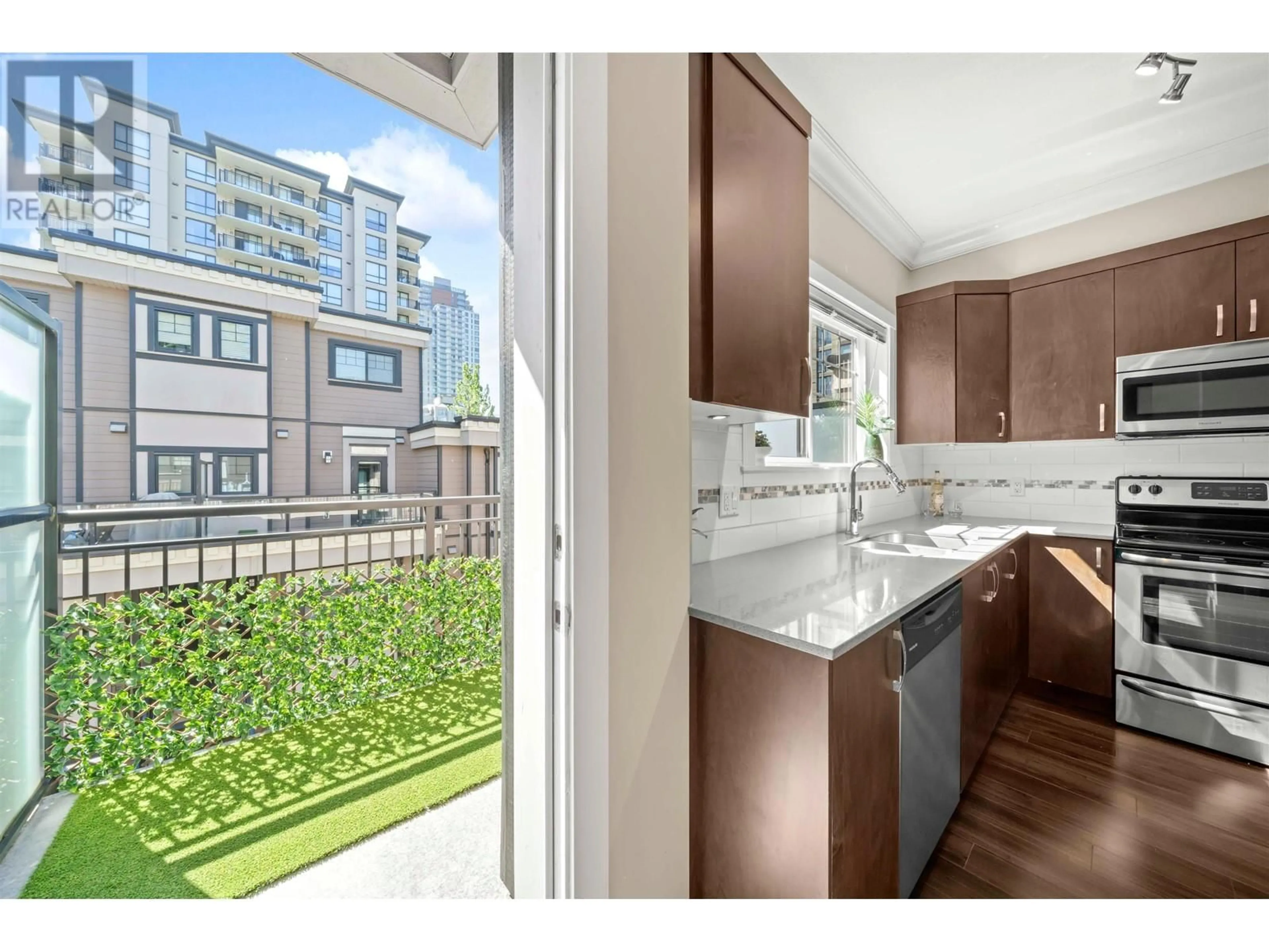 Unknown for 4 - 838 ROYAL AVENUE, New Westminster British Columbia V3M1J9