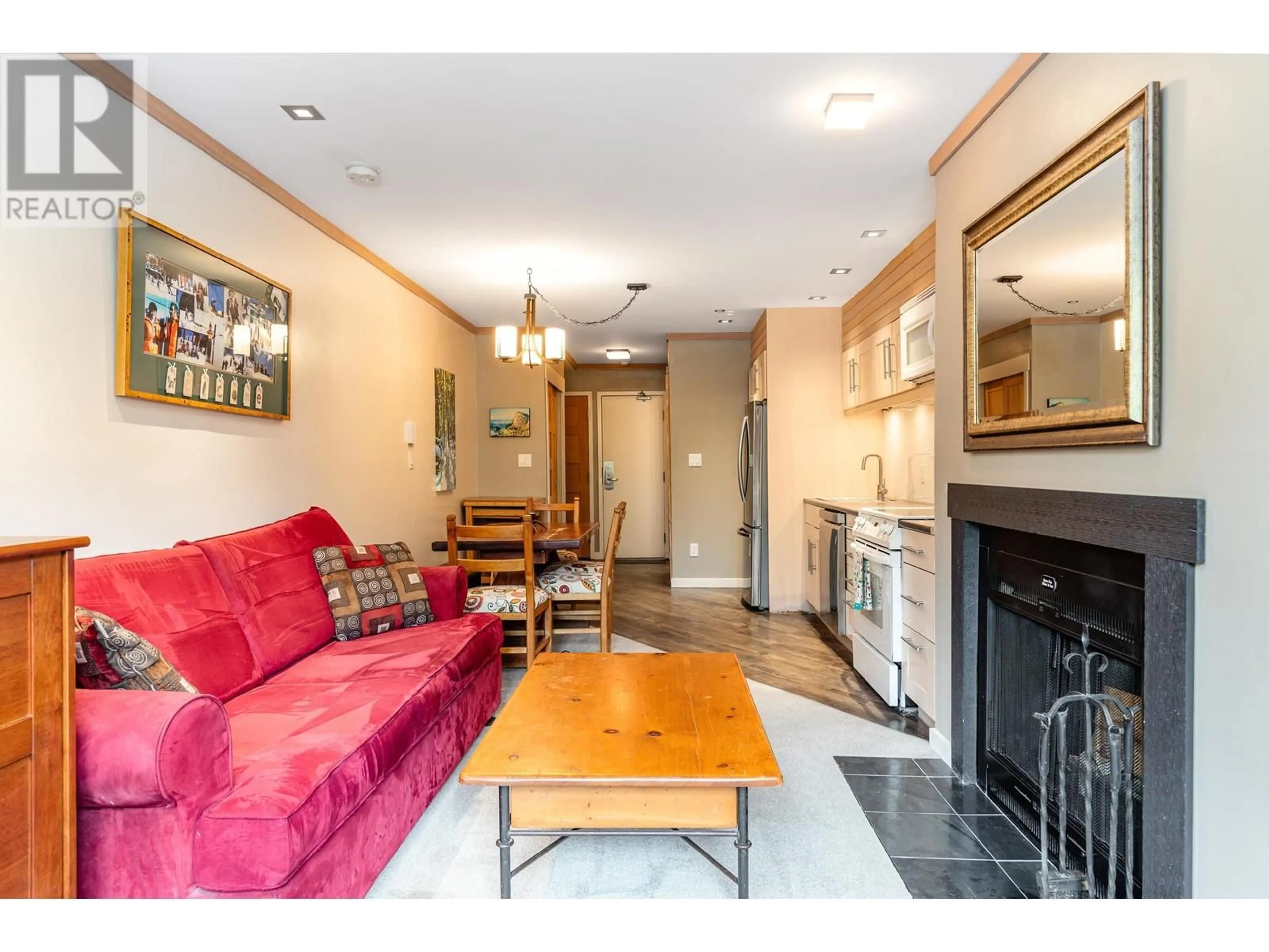 Living room with furniture, unknown for 105 - 2021 KAREN CRESCENT, Whistler British Columbia V8E0H1