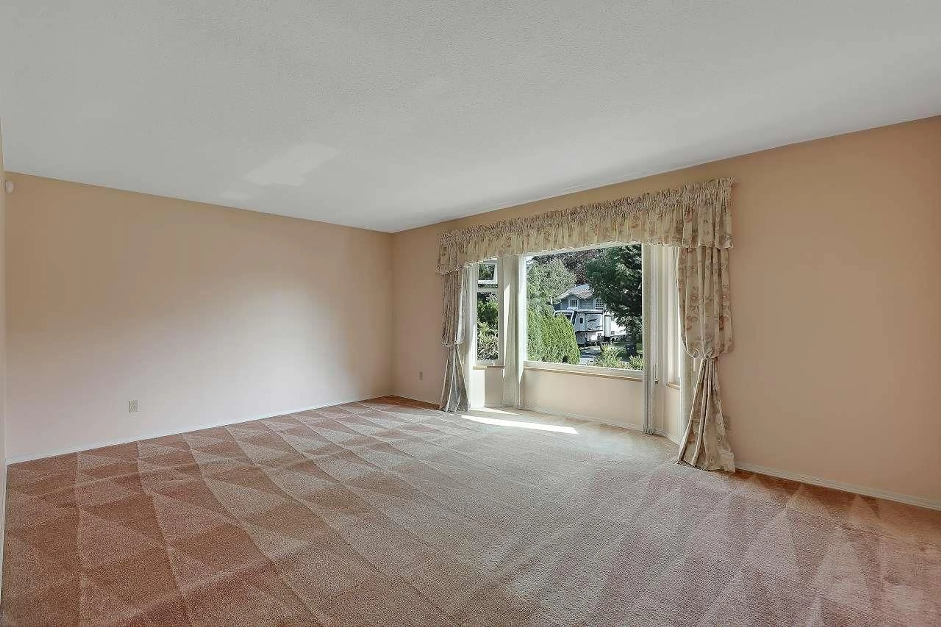 A pic of a room for 15367 85, Surrey British Columbia V3S2P5
