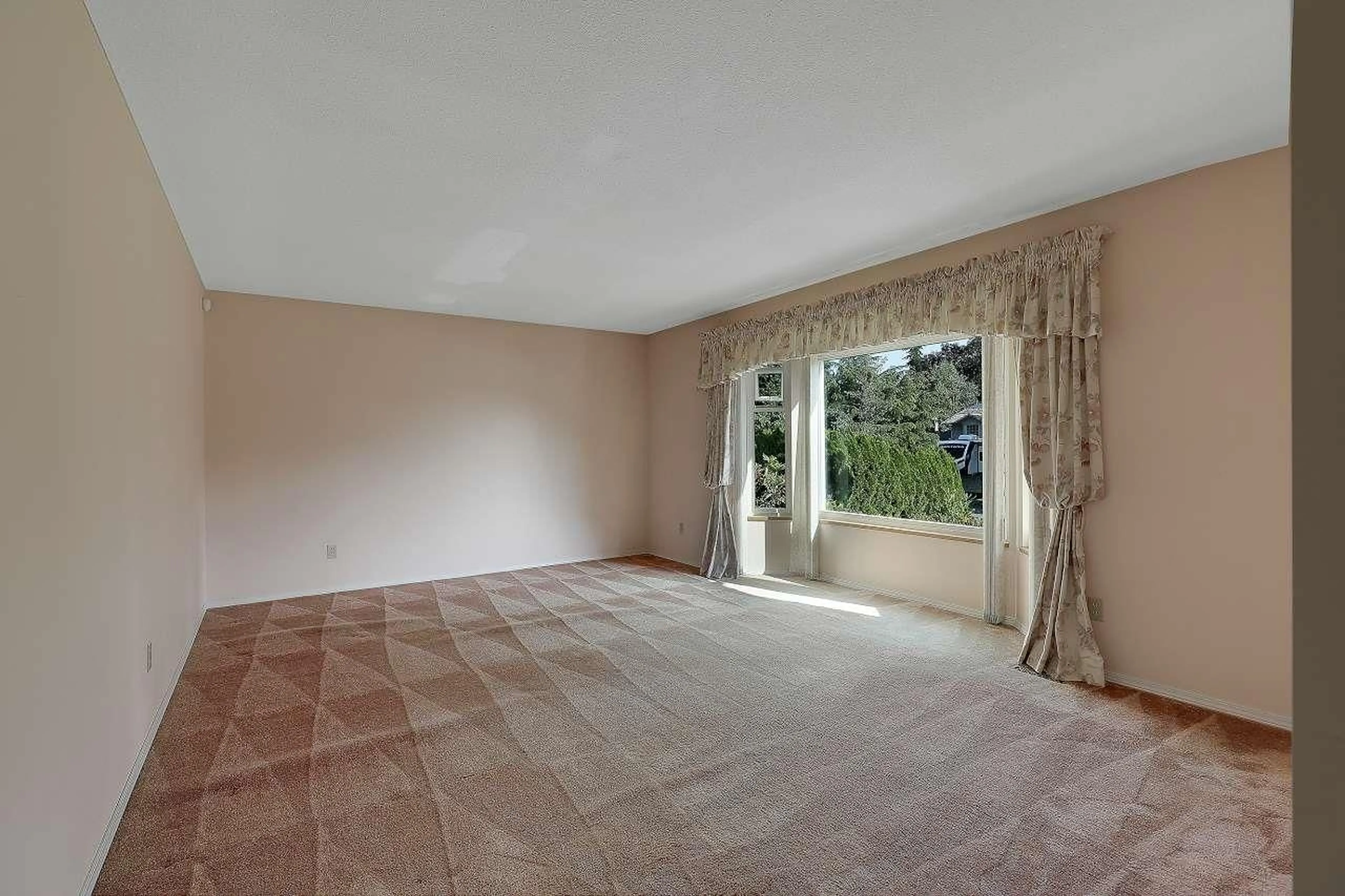 A pic of a room for 15367 85, Surrey British Columbia V3S2P5
