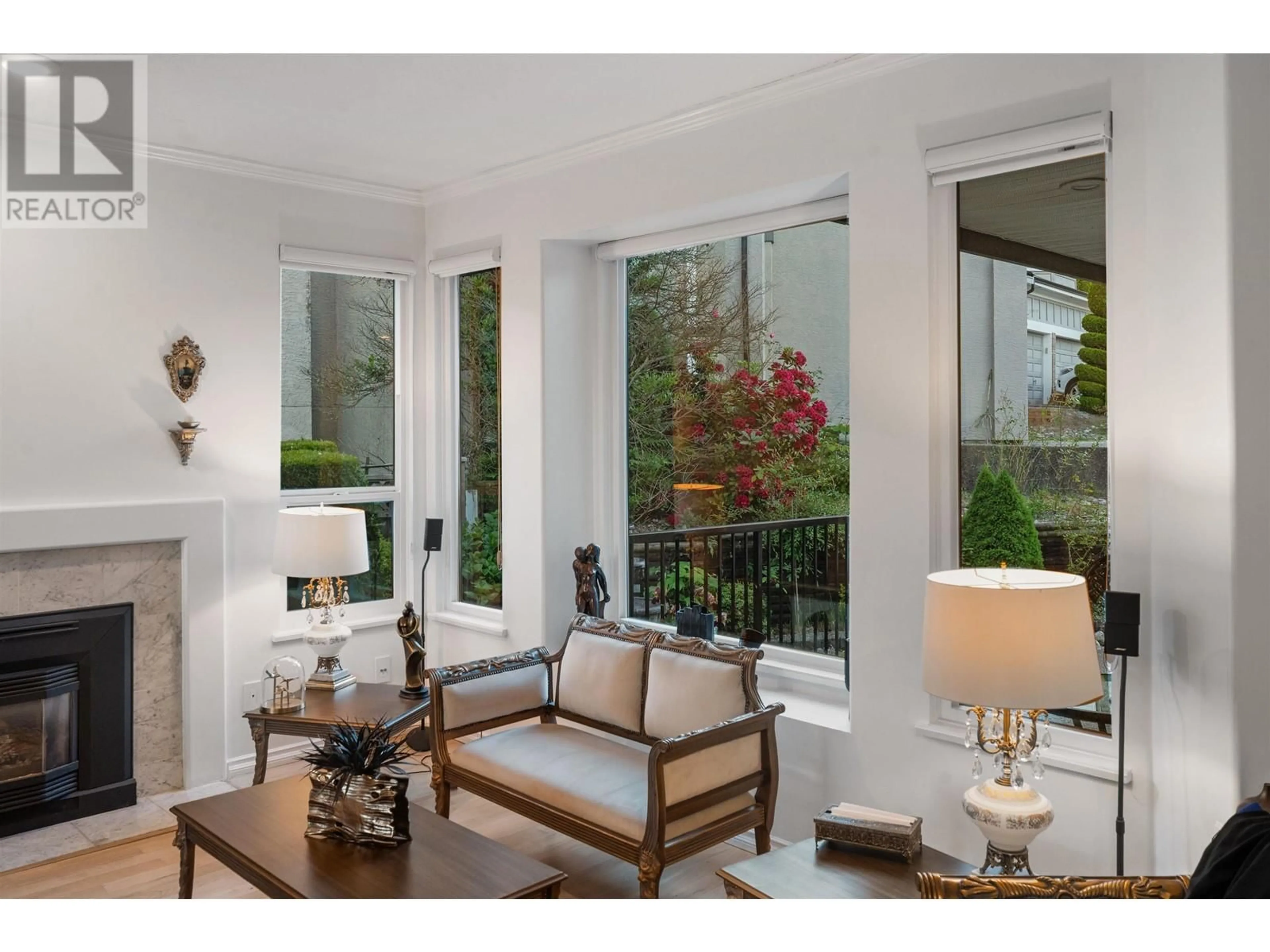 Living room with furniture, wood/laminate floor for 2932 CLIFFROSE CRESCENT, Coquitlam British Columbia V3E2T2