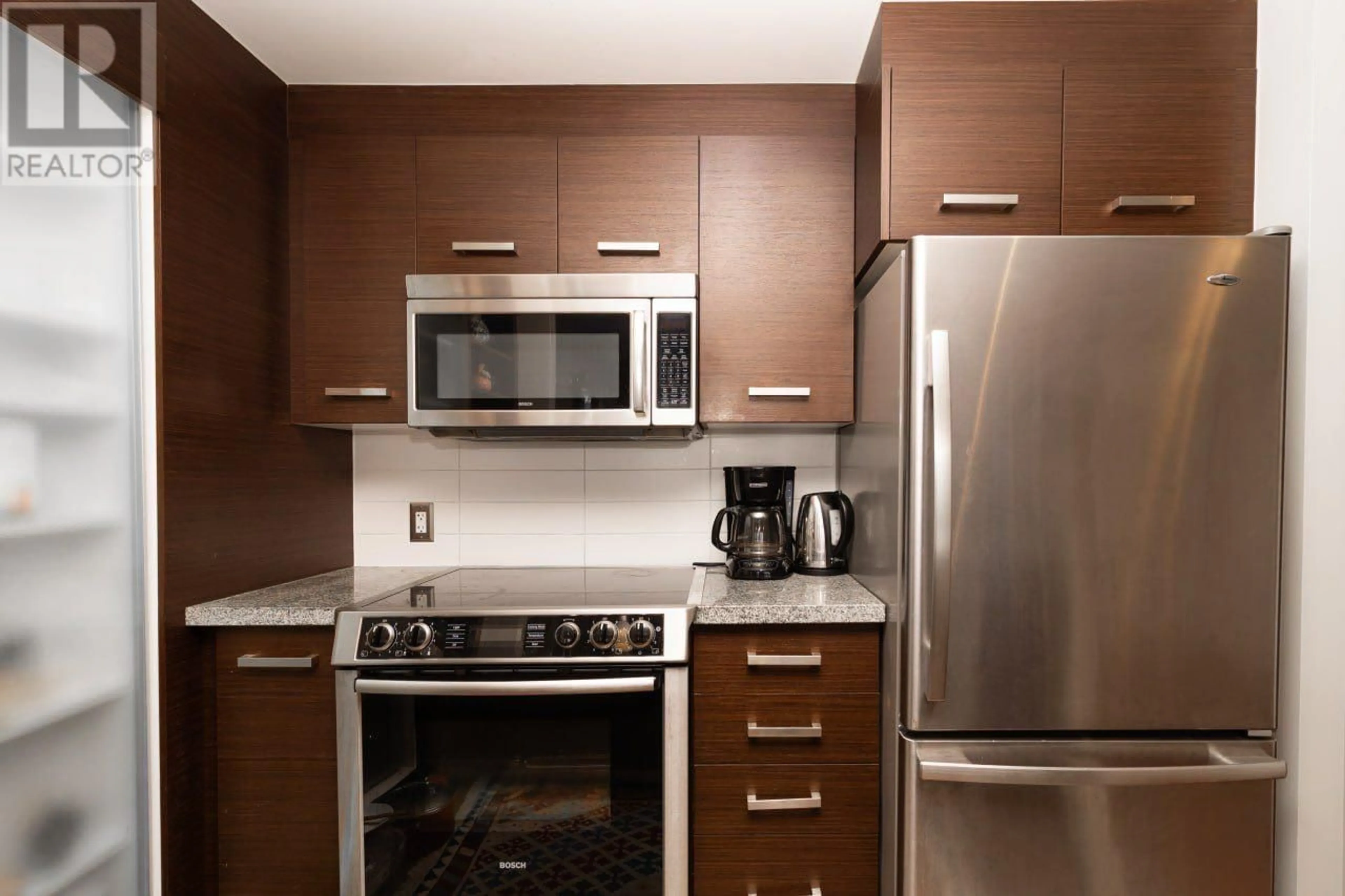 Standard kitchen, wood/laminate floor for 1103 - 2959 GLEN DRIVE, Coquitlam British Columbia V3B0B8