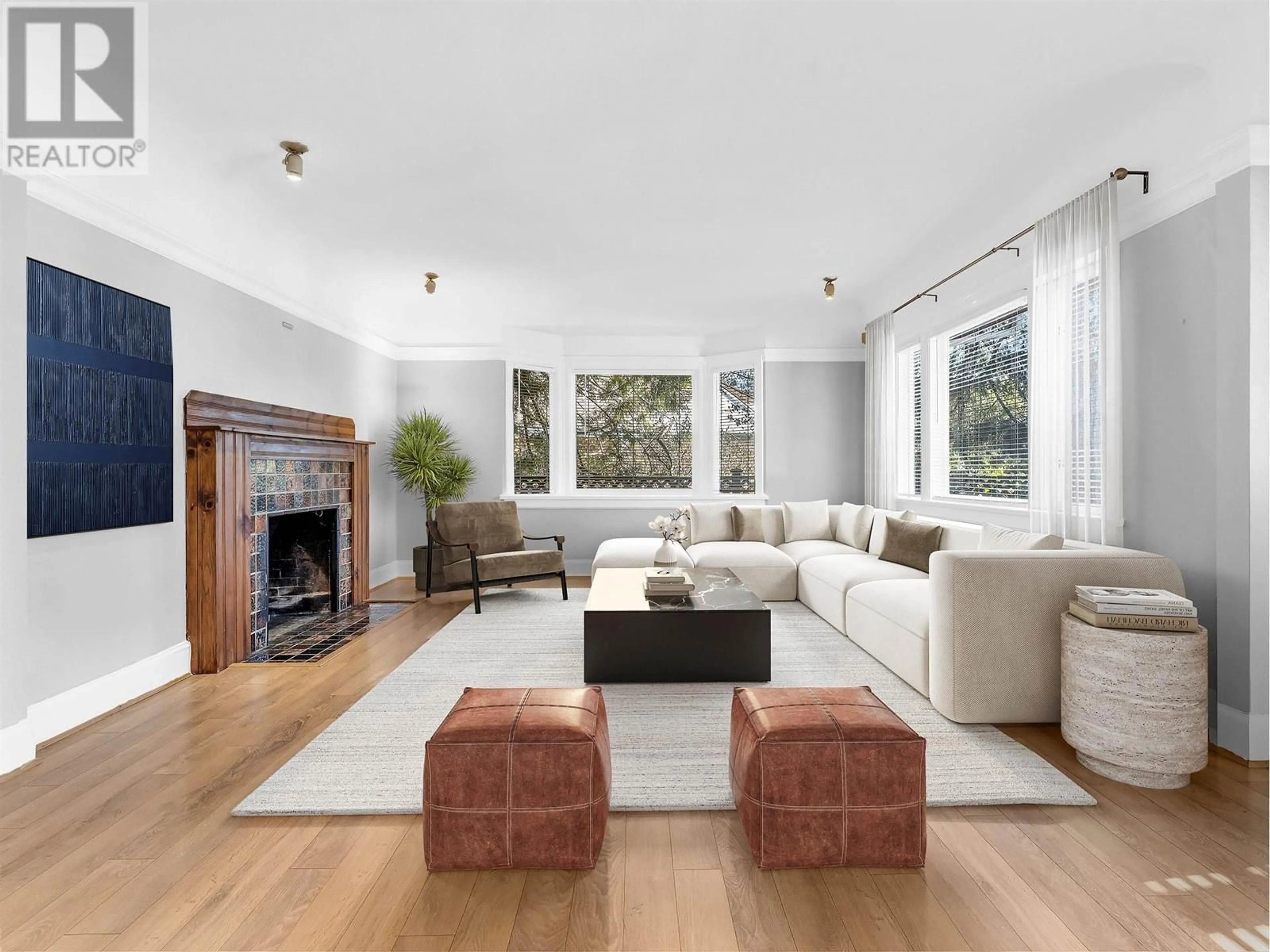 Living room with furniture, unknown for 1751 KING EDWARD AVENUE, Vancouver British Columbia V6J2W1