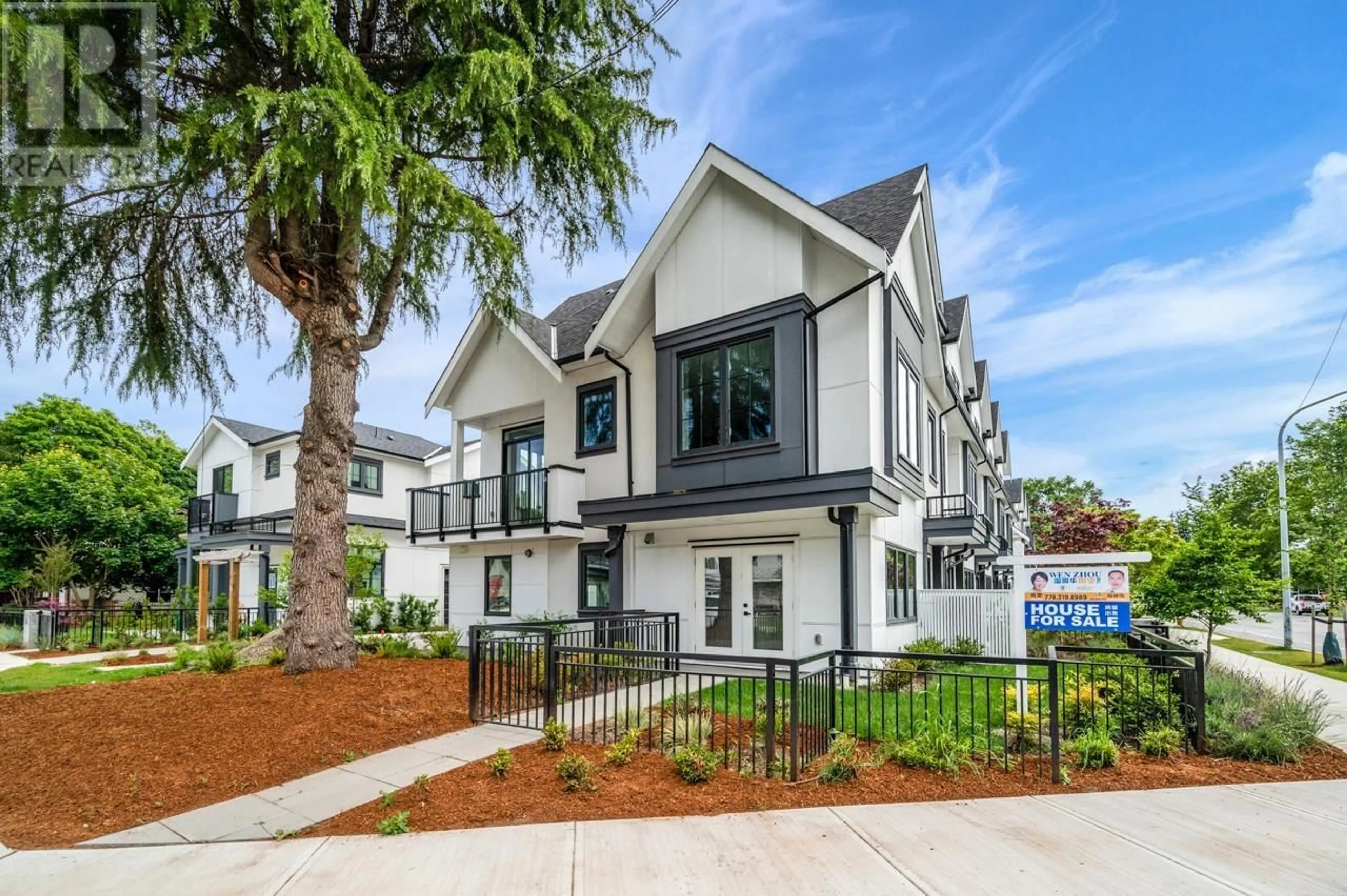 Home with vinyl exterior material, street for 9 - 9500 GARDEN CITY ROAD, Richmond British Columbia V7A2S2