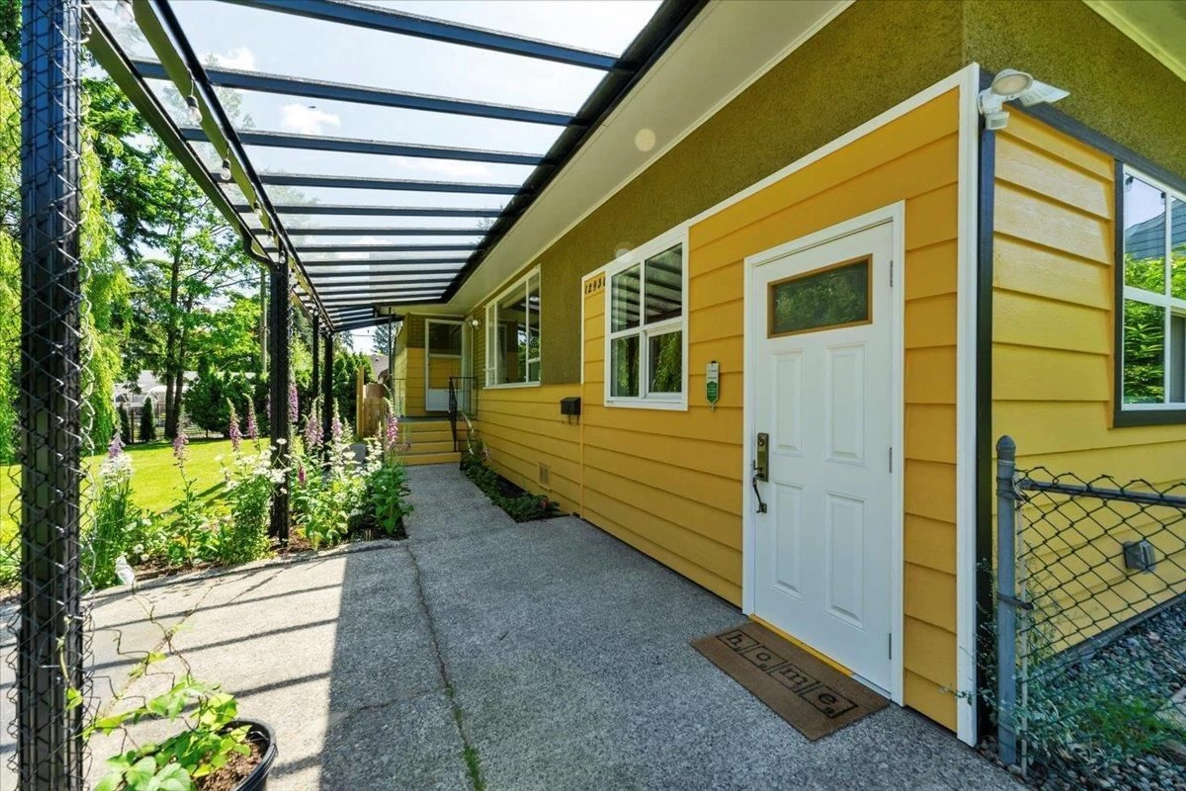 Patio, street for 12930 OLD YALE, Surrey British Columbia V3T3B7