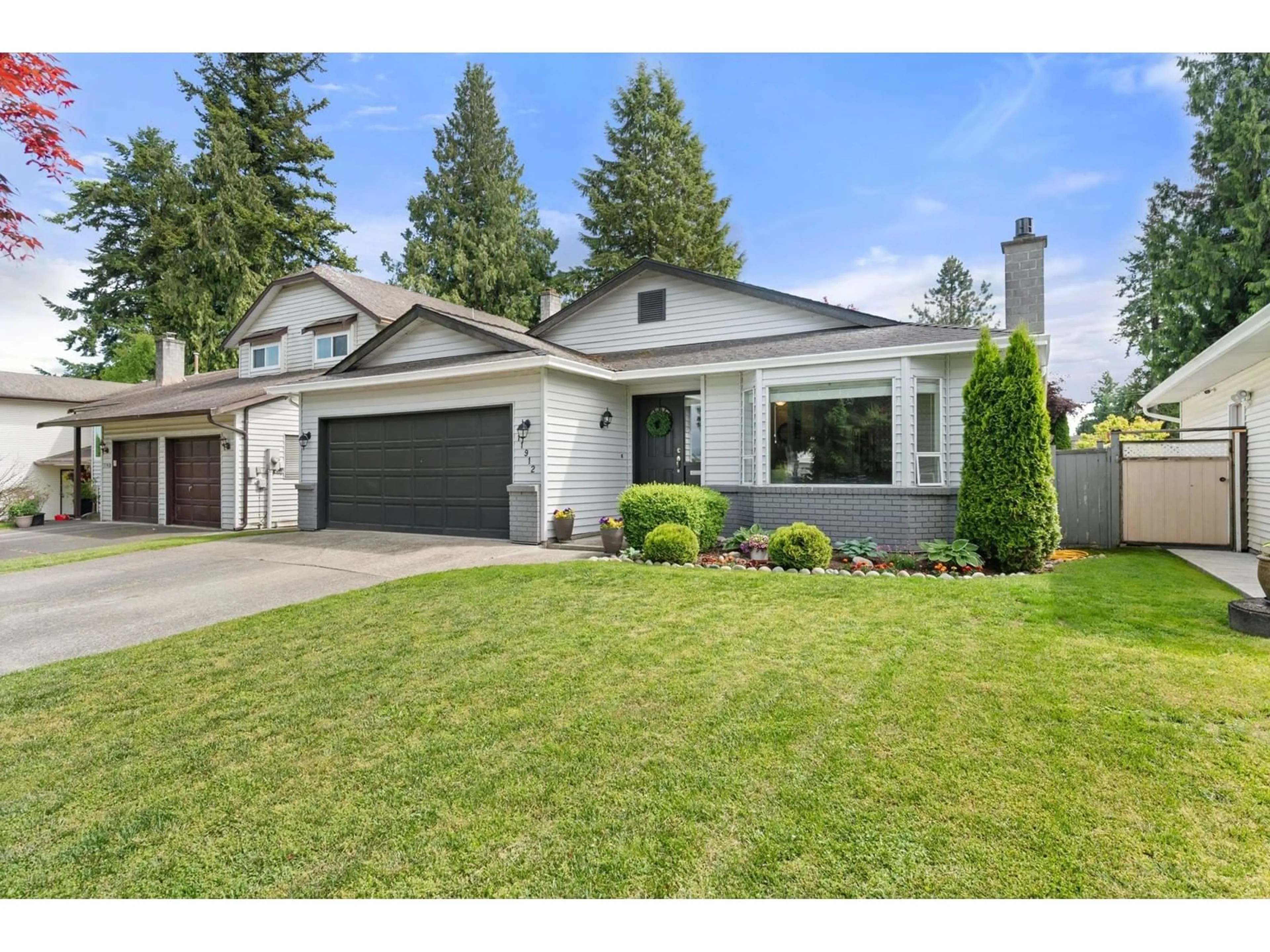 Home with vinyl exterior material, street for 11912 84A, Delta British Columbia V4C2T4