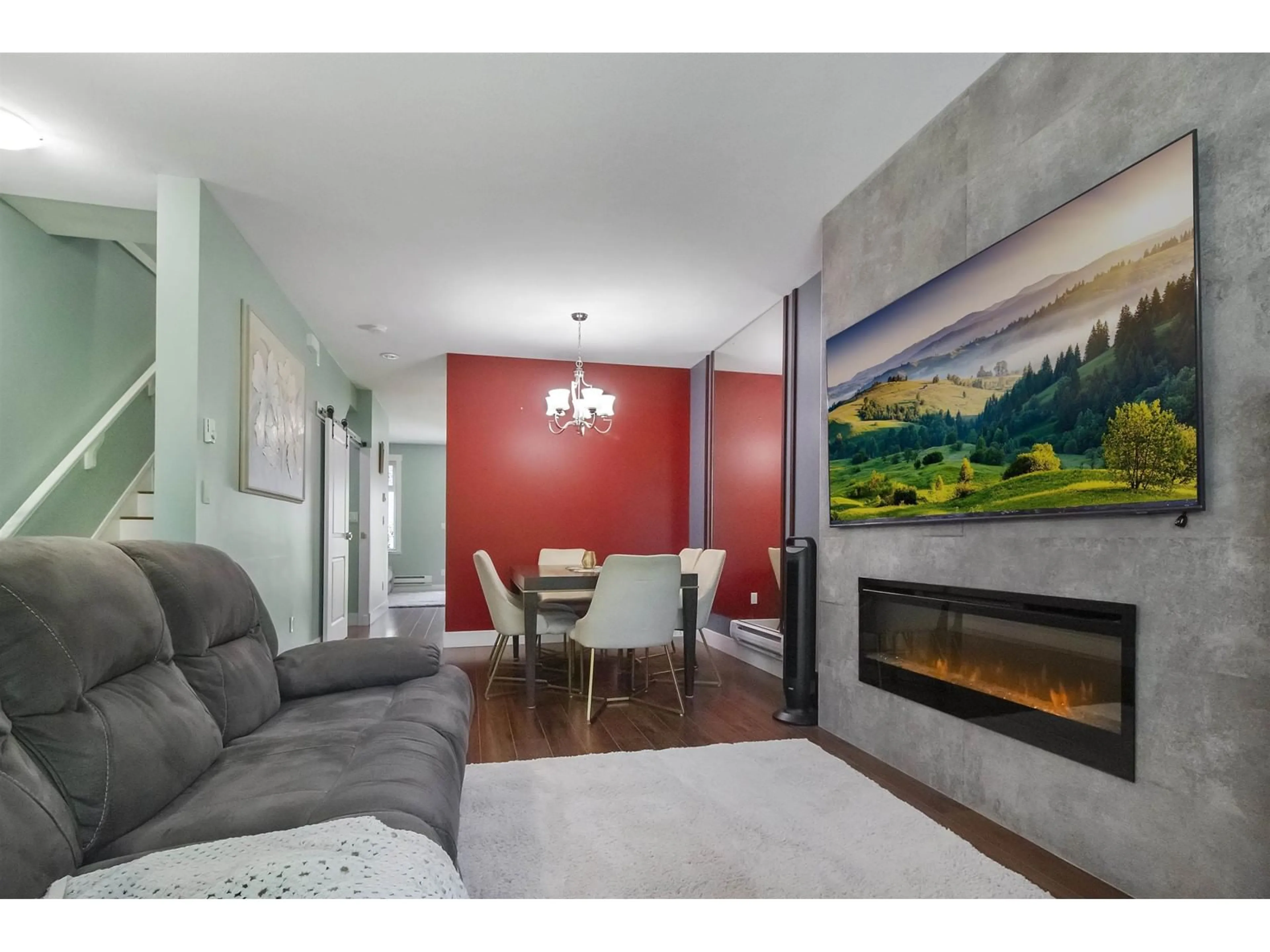 Living room with furniture, unknown for 17 - 8418 163, Surrey British Columbia V4N6K8
