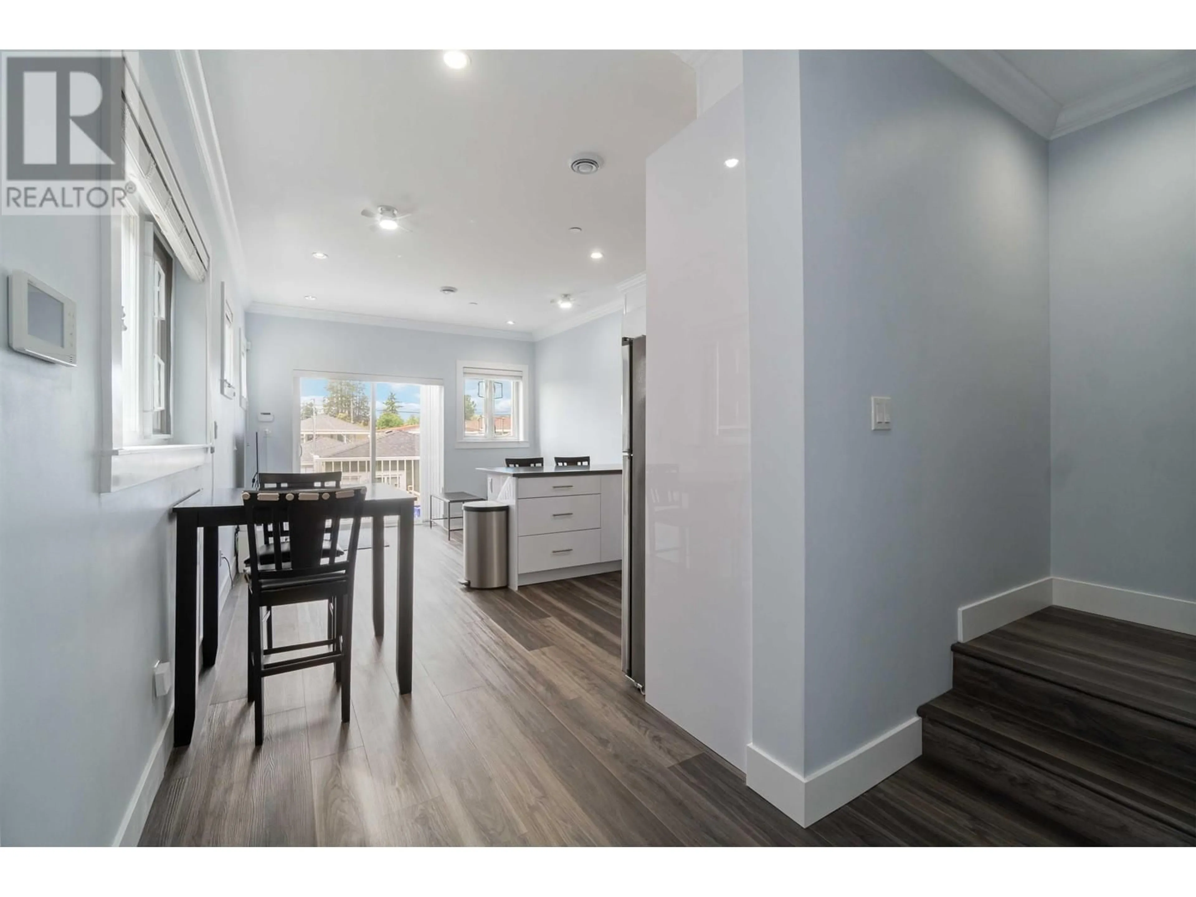 Open concept kitchen, wood/laminate floor for 3164 VENABLES STREET, Vancouver British Columbia V5K2S4
