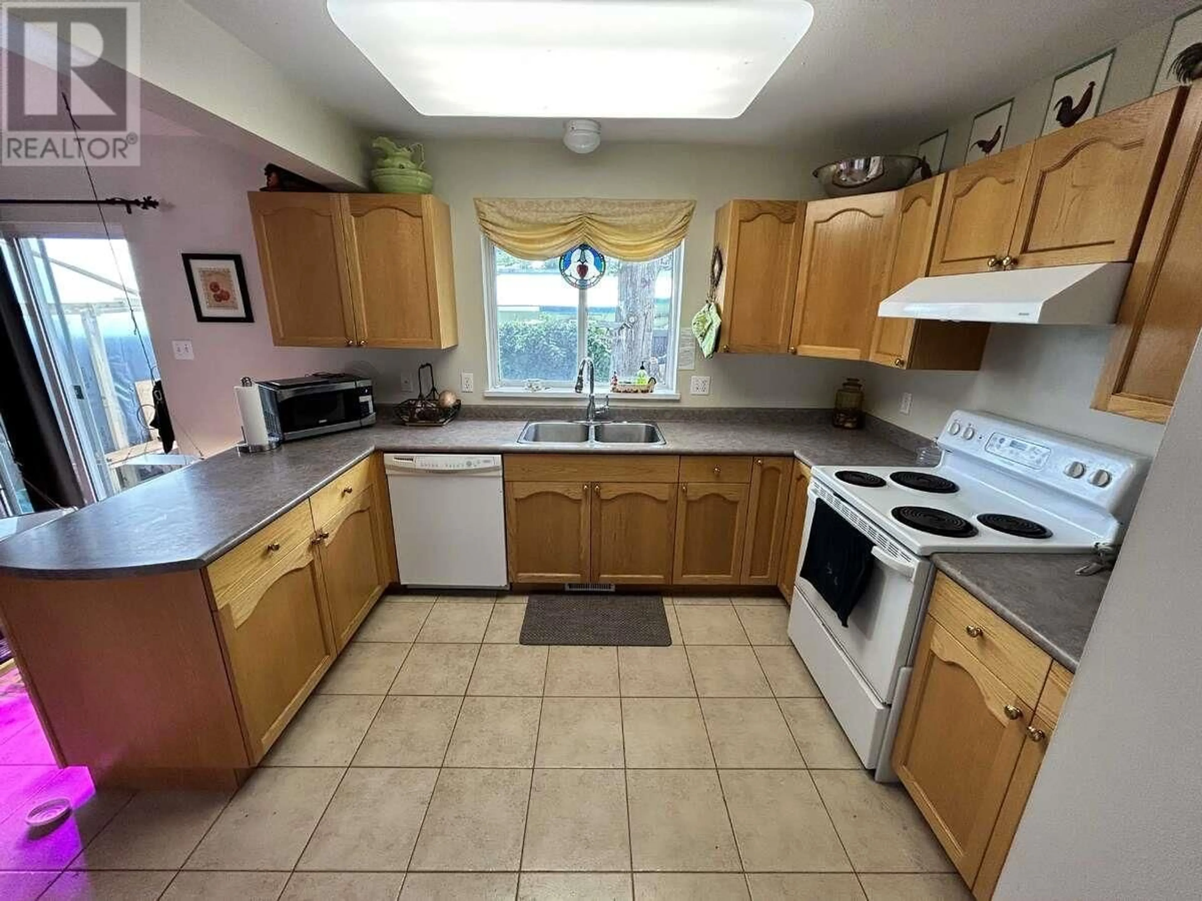 Standard kitchen, unknown for 5 - 2705 KALUM STREET, Terrace British Columbia V8G2M4