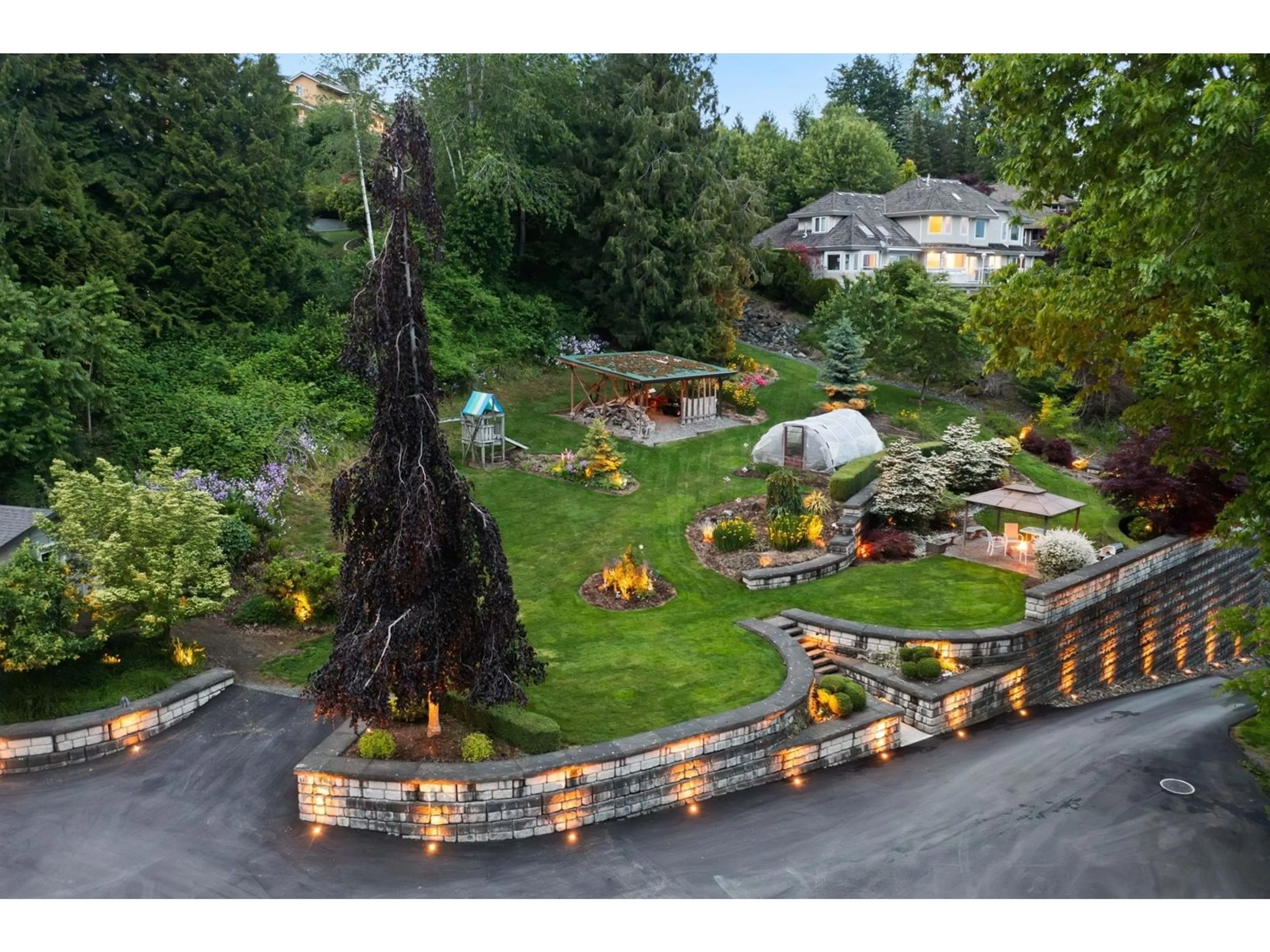 A pic from outside/outdoor area/front of a property/back of a property/a pic from drone, unknown for 47185 LATIMER ROAD, Chilliwack British Columbia V2P7M6