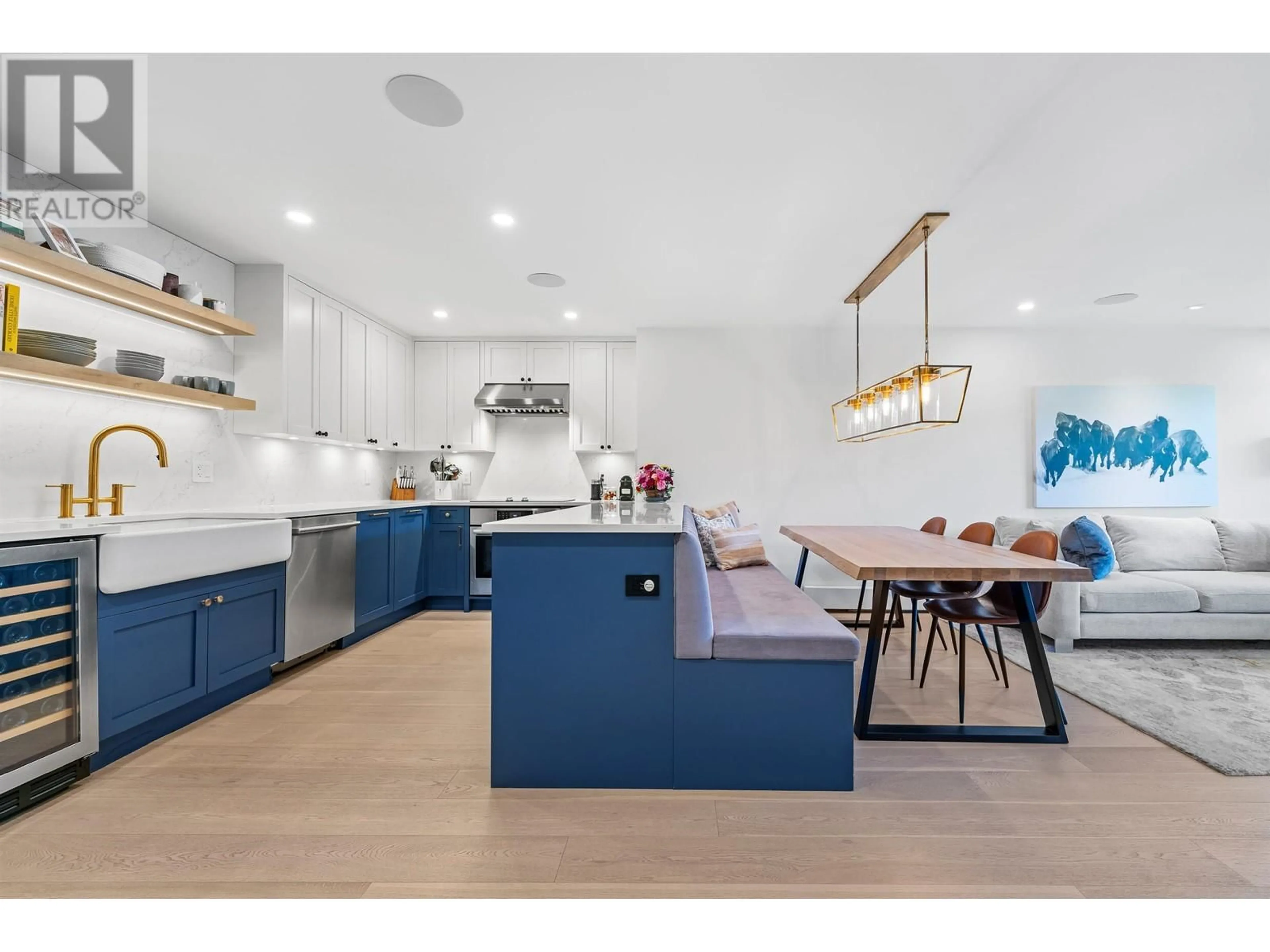 Open concept kitchen, unknown for 215 - 2121 6TH AVENUE, Vancouver British Columbia V6K1V5
