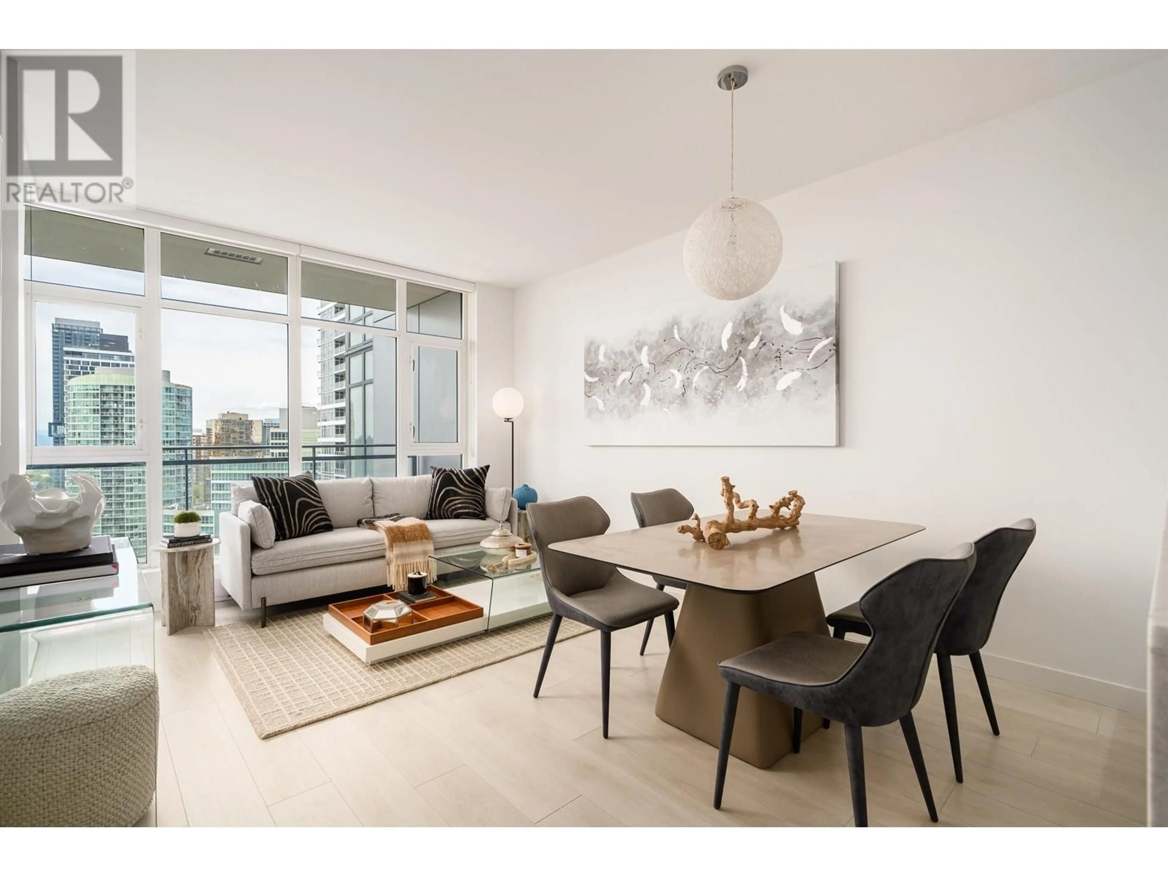 Living room with furniture, unknown for 1806 - 6098 STATION STREET, Burnaby British Columbia V5H0H4