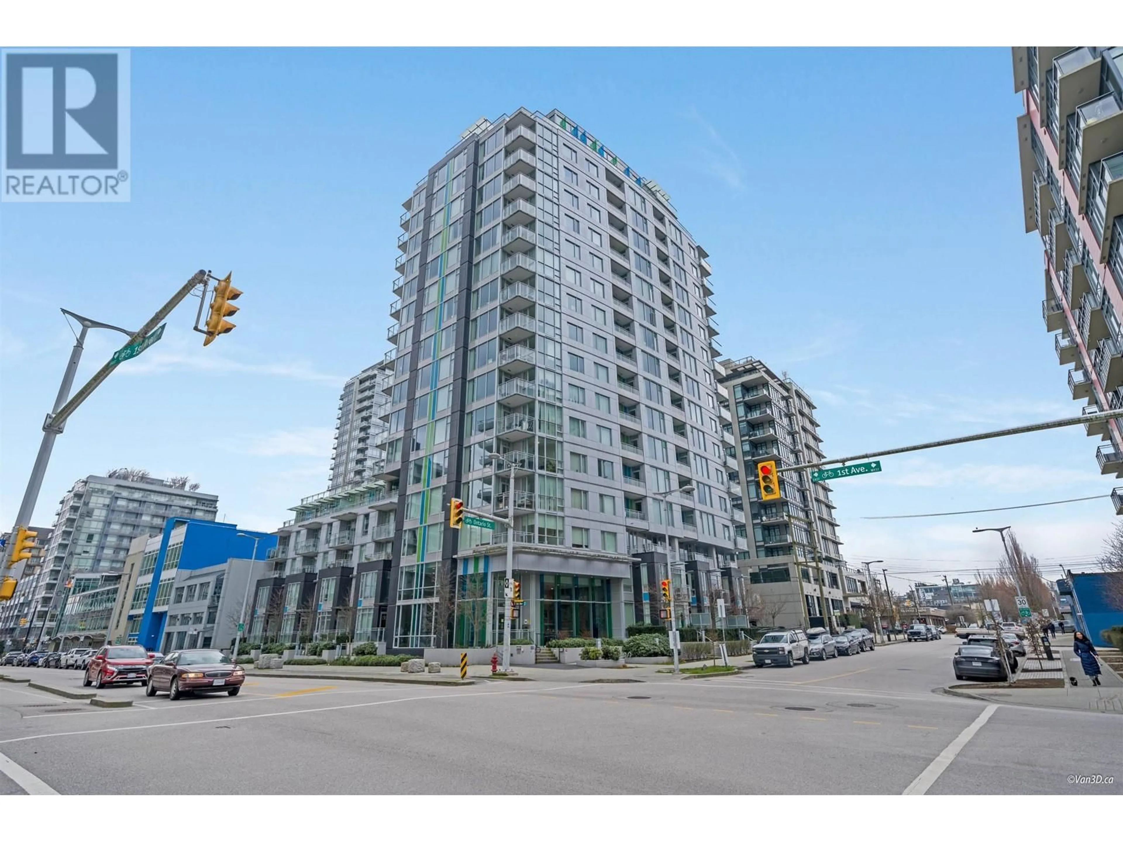 Indoor foyer for 805 - 1708 ONTARIO STREET, Vancouver British Columbia V5T0J7