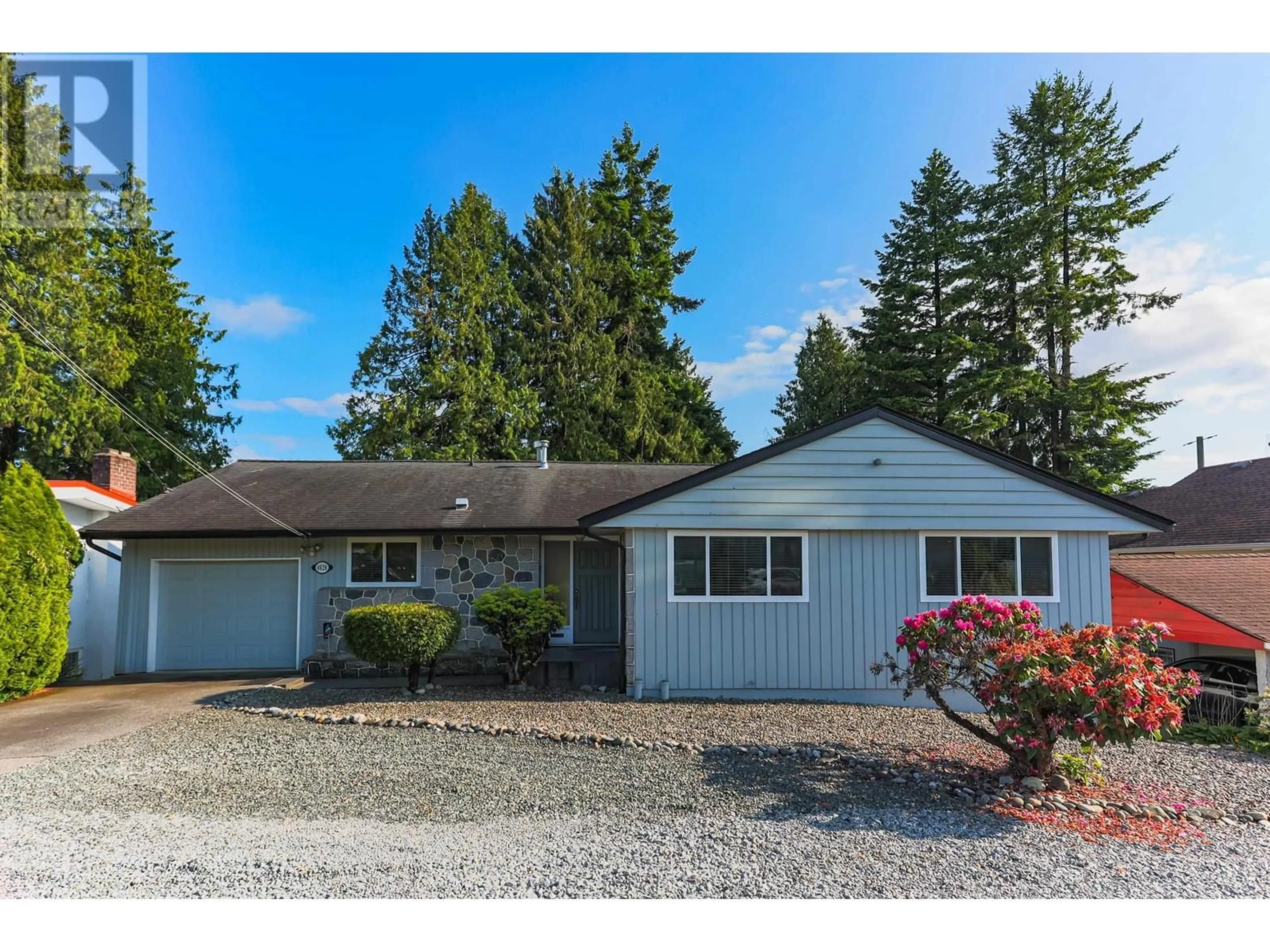 Home with vinyl exterior material, street for 4628 RUMBLE STREET, Burnaby British Columbia V5J2A7