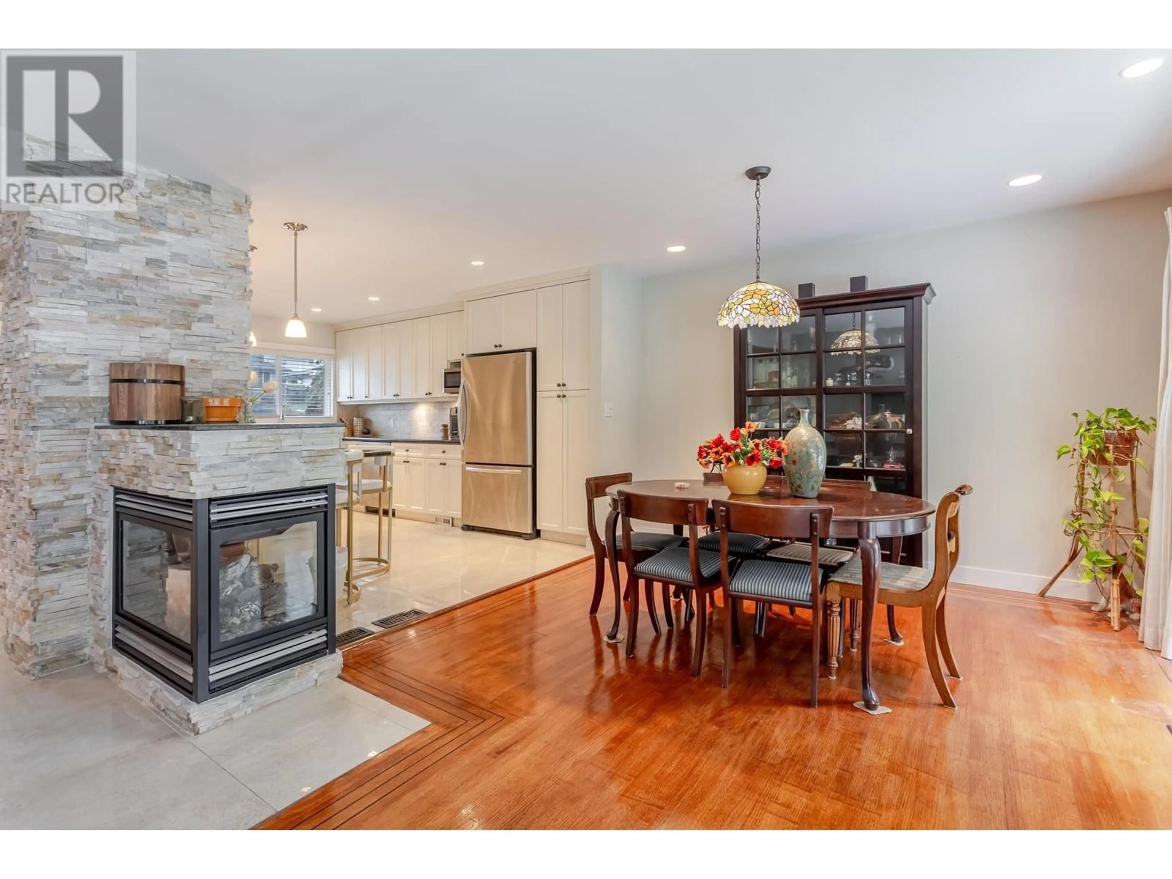 Open concept kitchen, unknown for 4628 RUMBLE STREET, Burnaby British Columbia V5J2A7