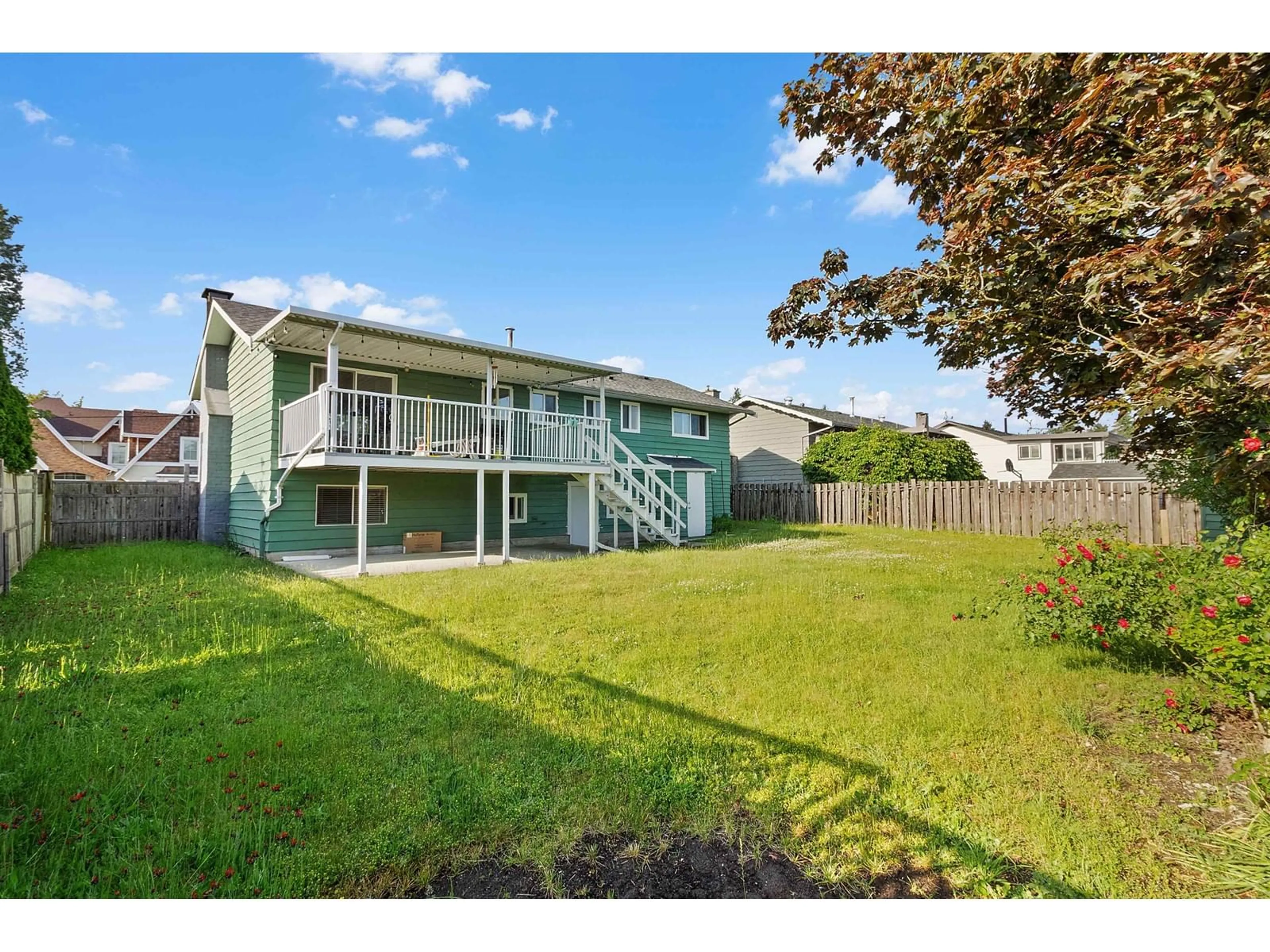 A pic from outside/outdoor area/front of a property/back of a property/a pic from drone, water/lake/river/ocean view for 17816 59, Surrey British Columbia V3S1P5
