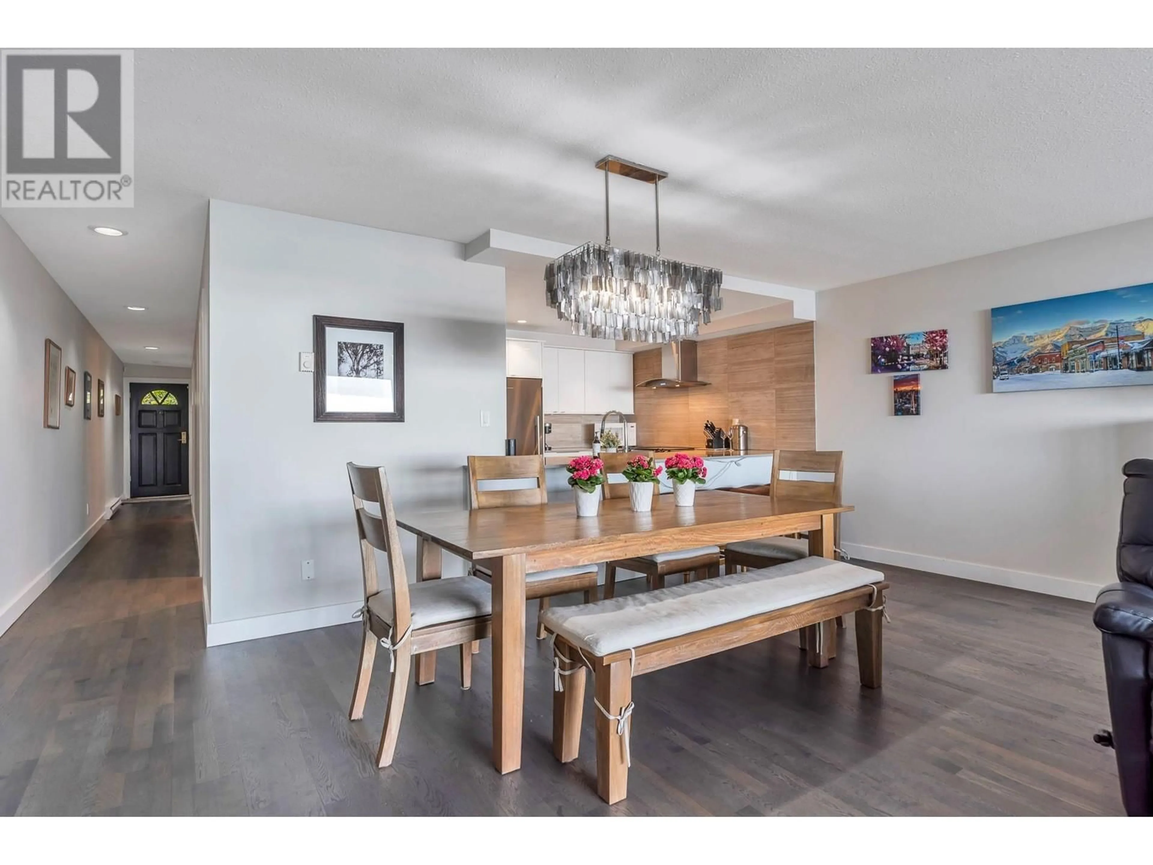 Dining room, unknown for 107 - 2274 FOLKESTONE WAY, West Vancouver British Columbia V7S2X7