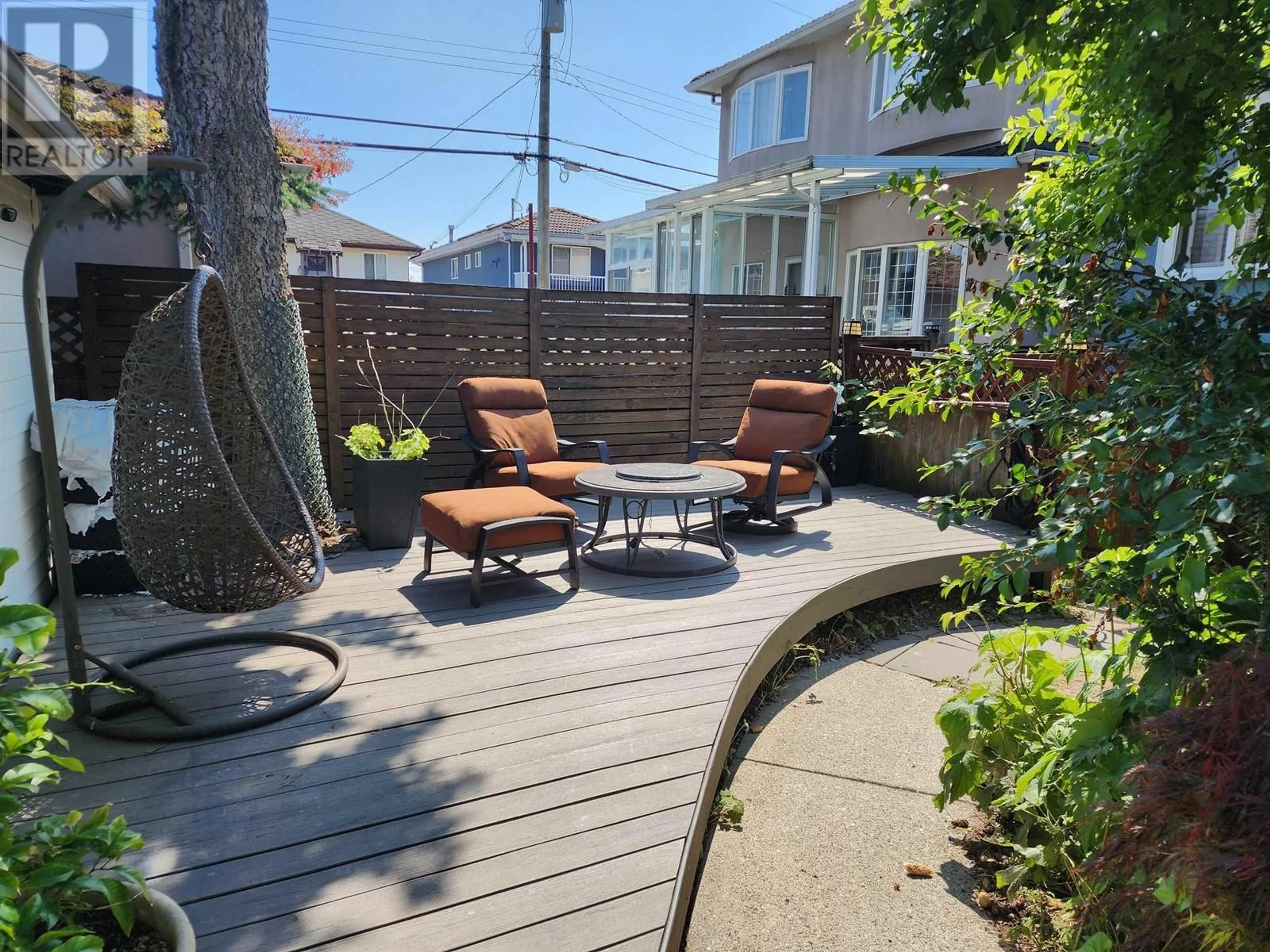 Patio, street for 165 55TH AVENUE, Vancouver British Columbia V5X1M7