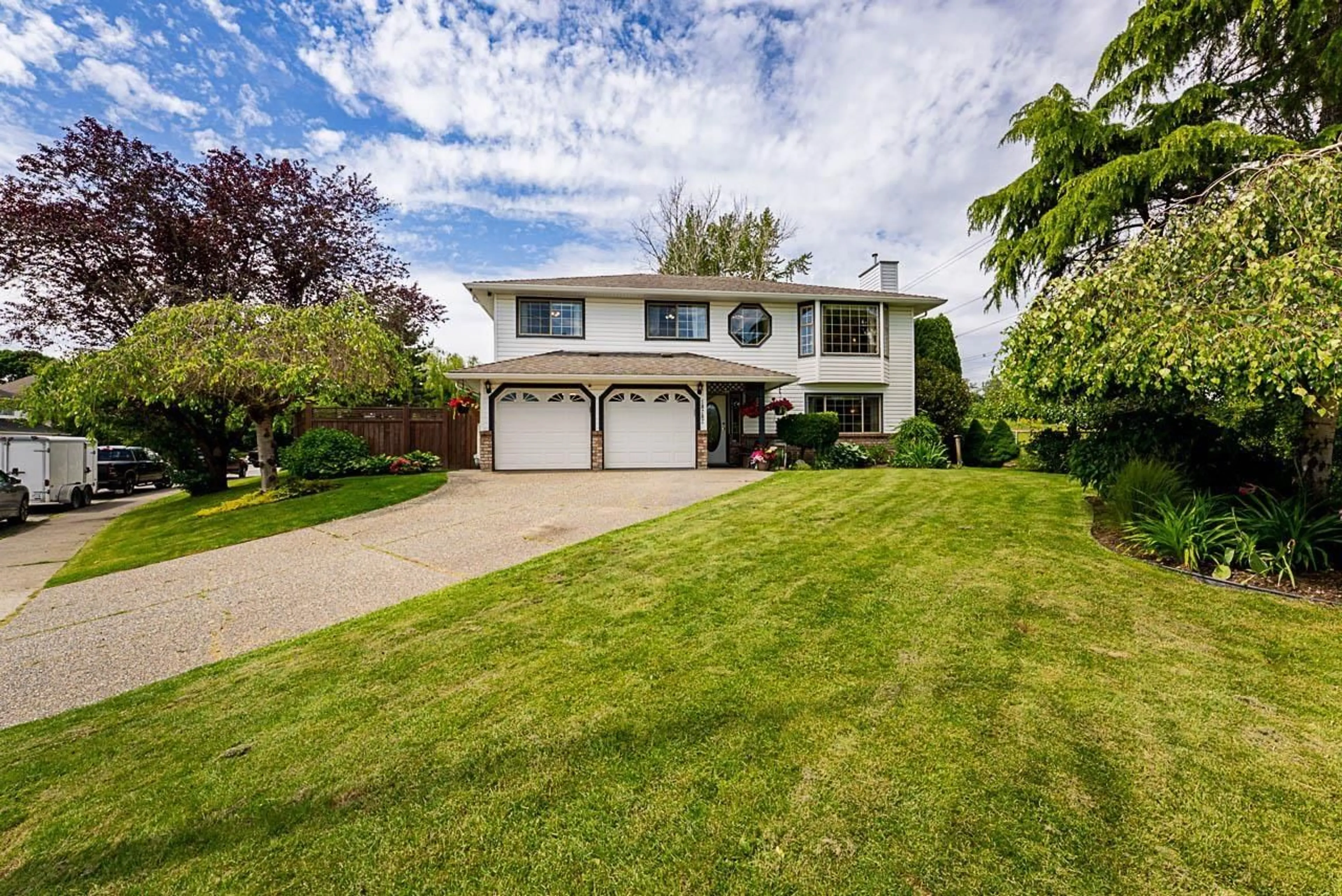A pic from outside/outdoor area/front of a property/back of a property/a pic from drone, street for 18787 56B, Surrey British Columbia V3S7Y1