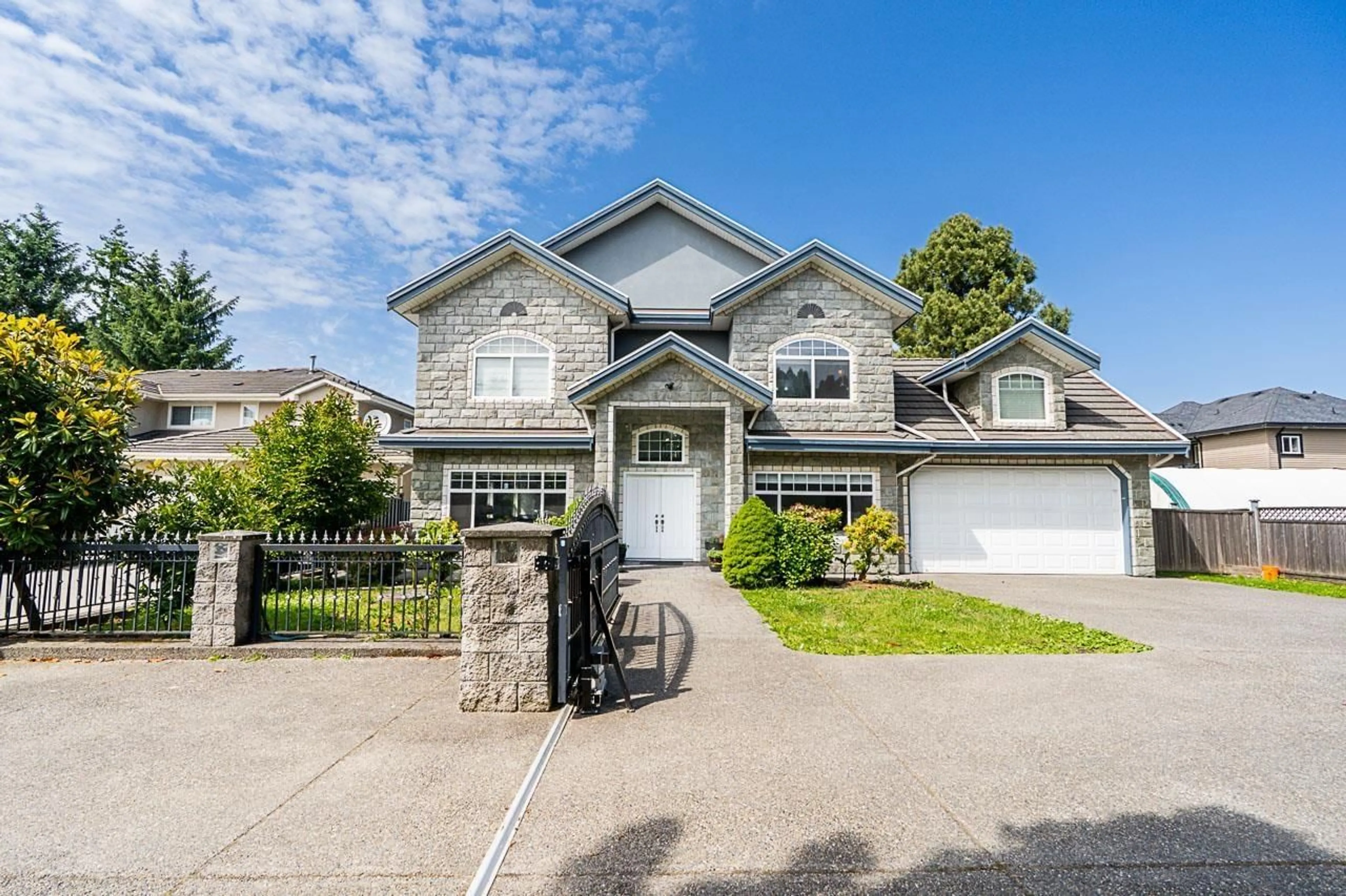 Home with vinyl exterior material, street for 12259 98A, Surrey British Columbia V3V2J9