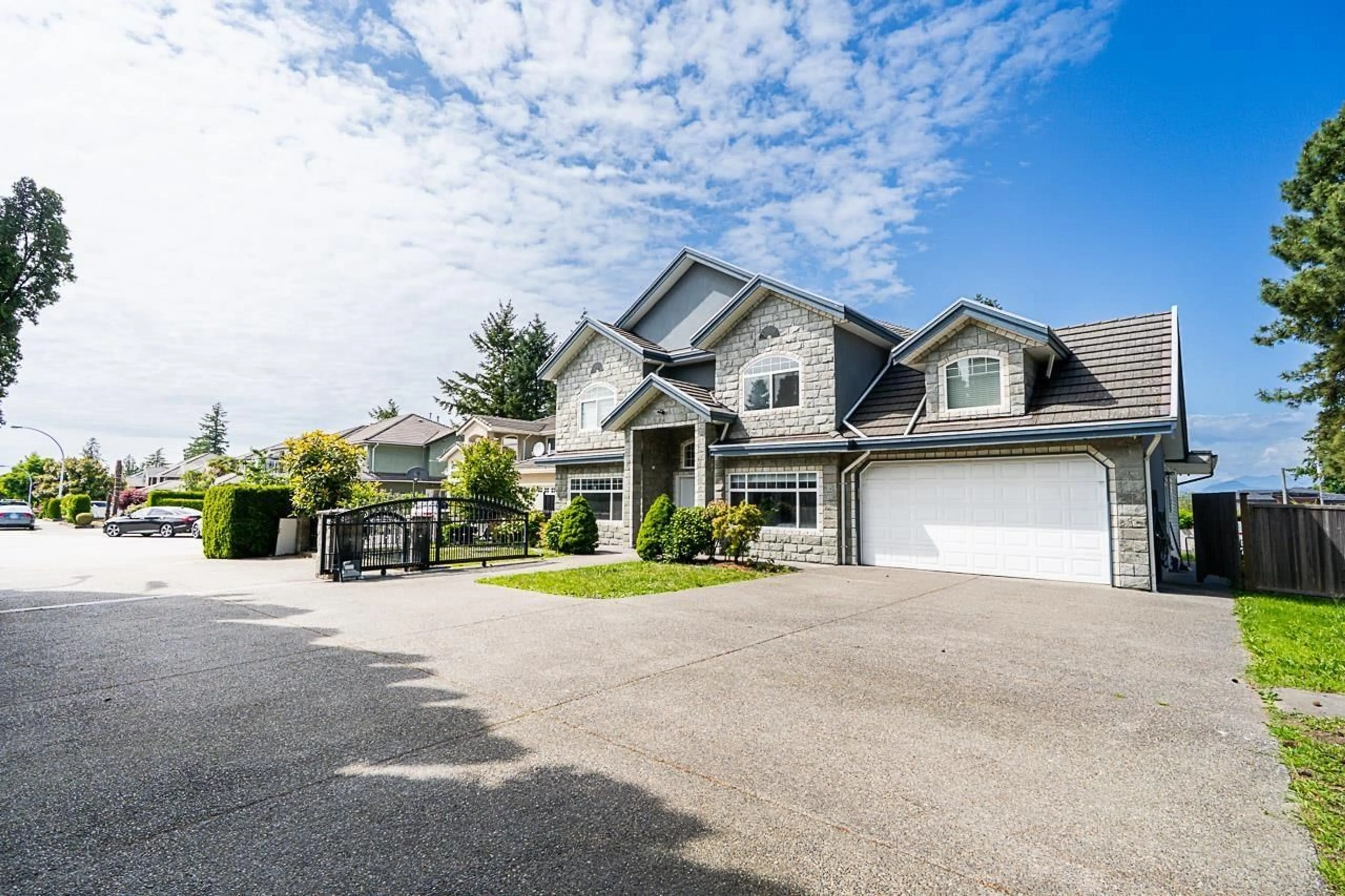 Home with vinyl exterior material, street for 12259 98A, Surrey British Columbia V3V2J9