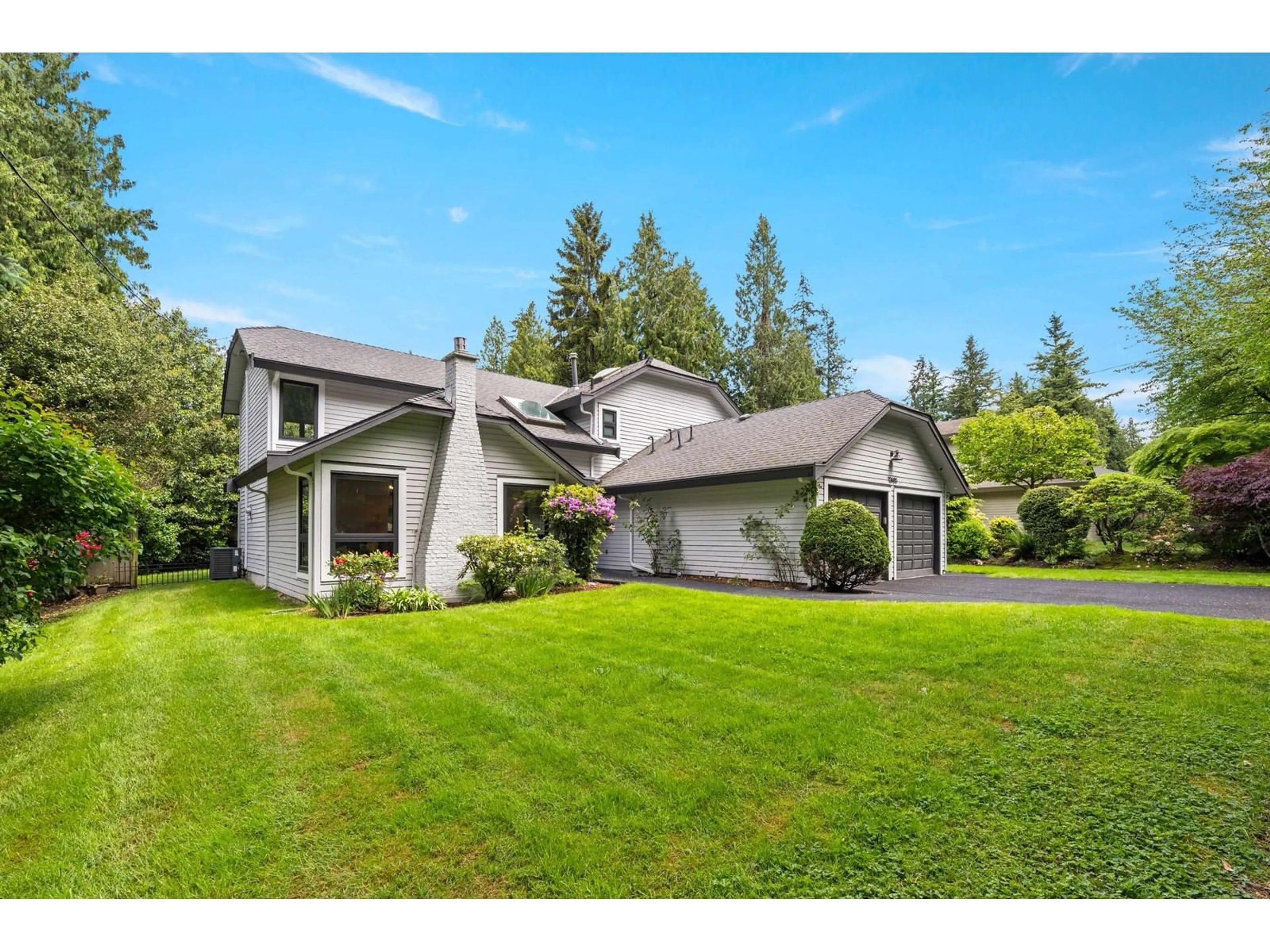 Home with vinyl exterior material, unknown for 12685 20, Surrey British Columbia V4A6J3